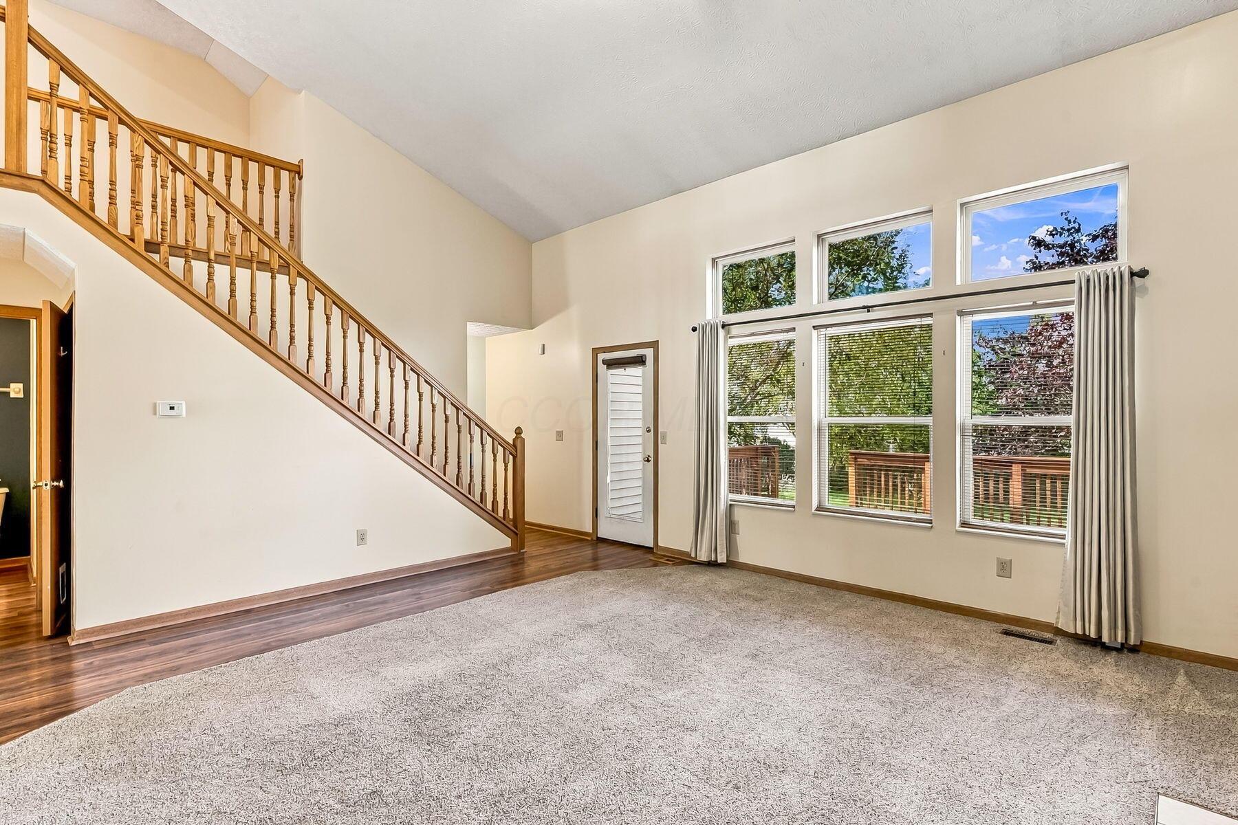 1143 Insco Loop Property Photo 13