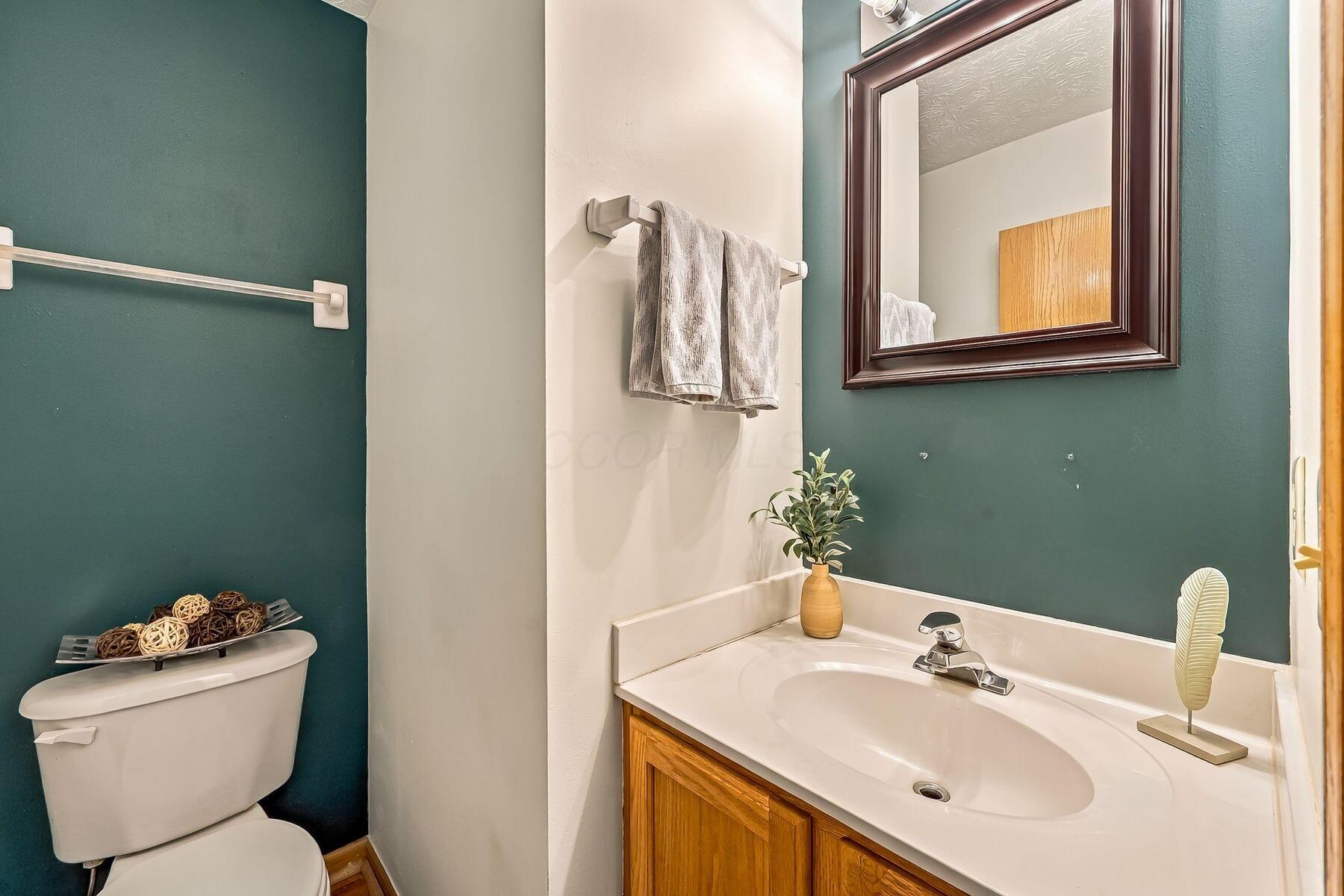 1143 Insco Loop Property Photo 14