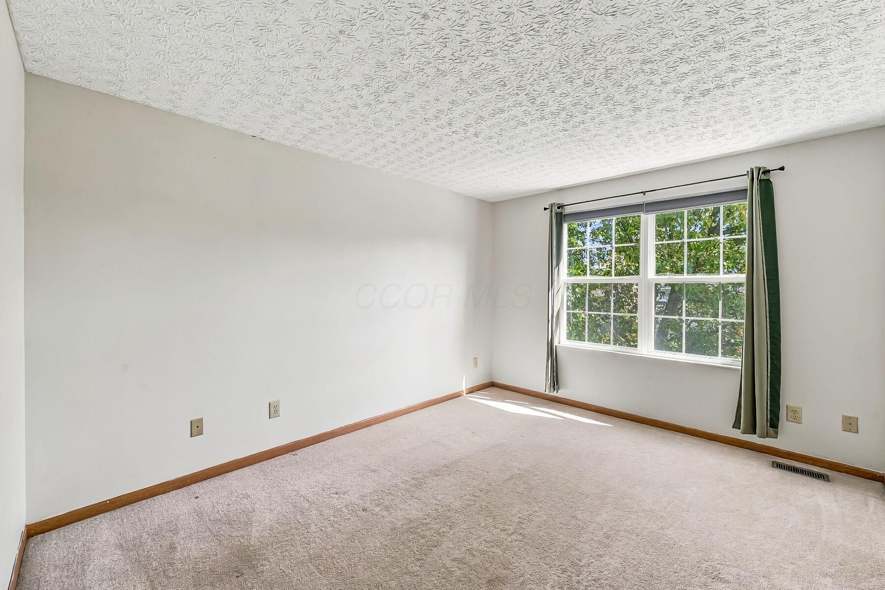 1143 Insco Loop Property Photo 29