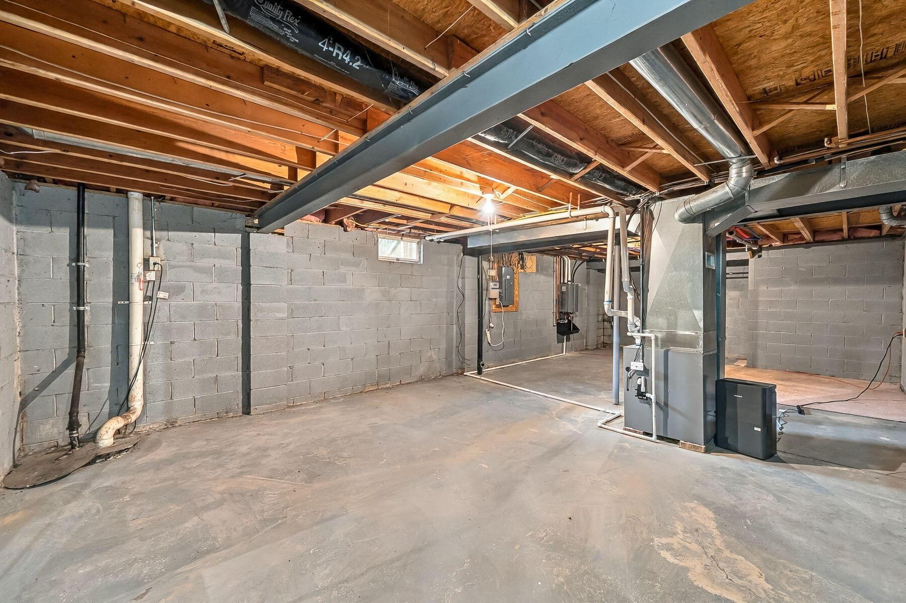 1143 Insco Loop Property Photo 36