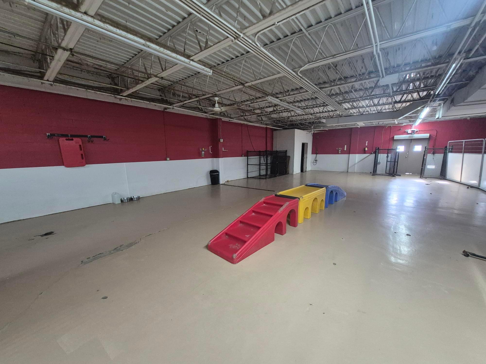 226037345 Property Photo 10