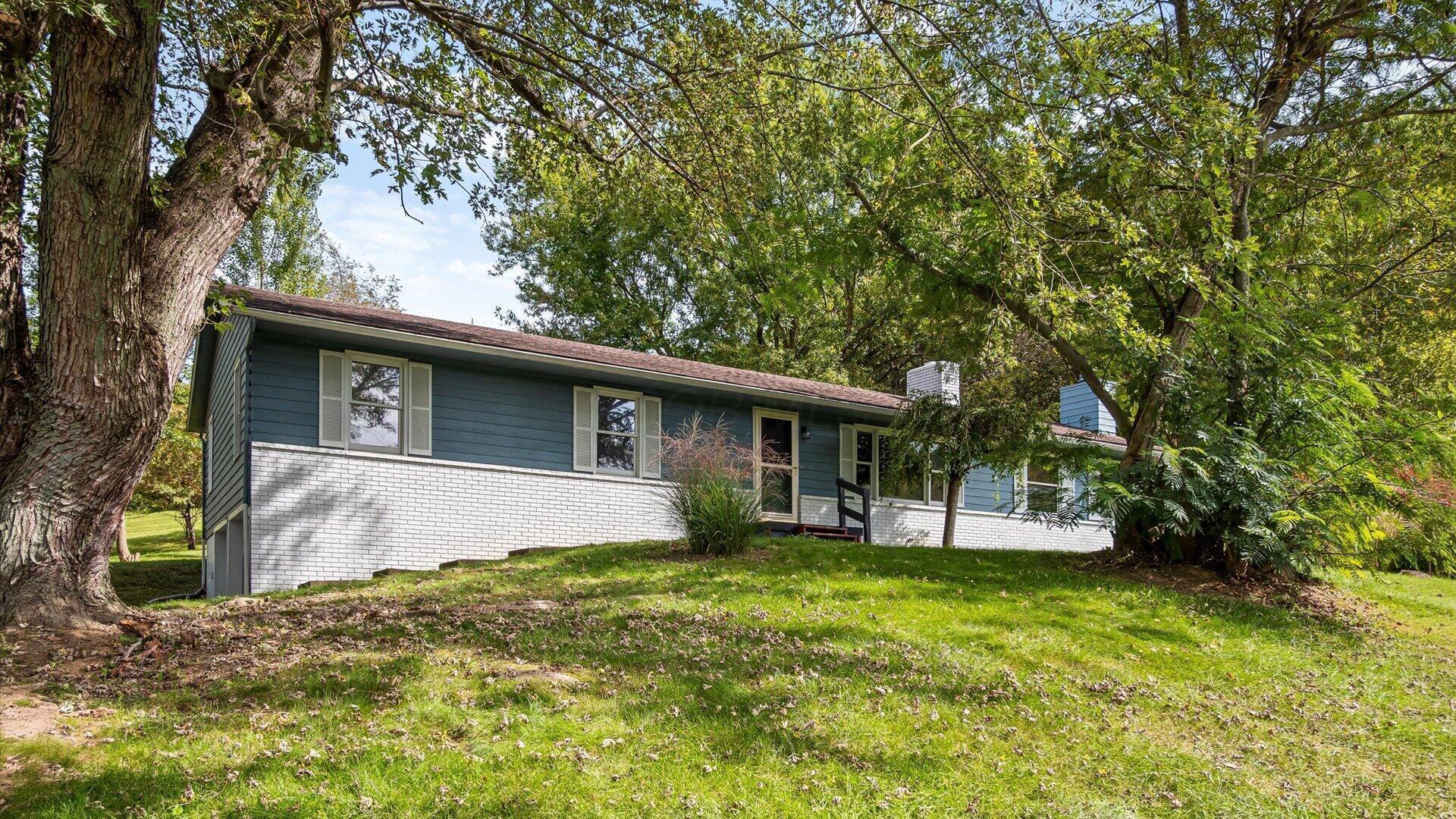 1681 S Watson Road Se Property Photo 1