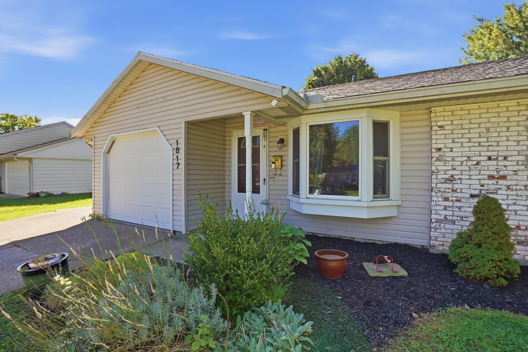 1817 Marinette Drive Property Photo 5