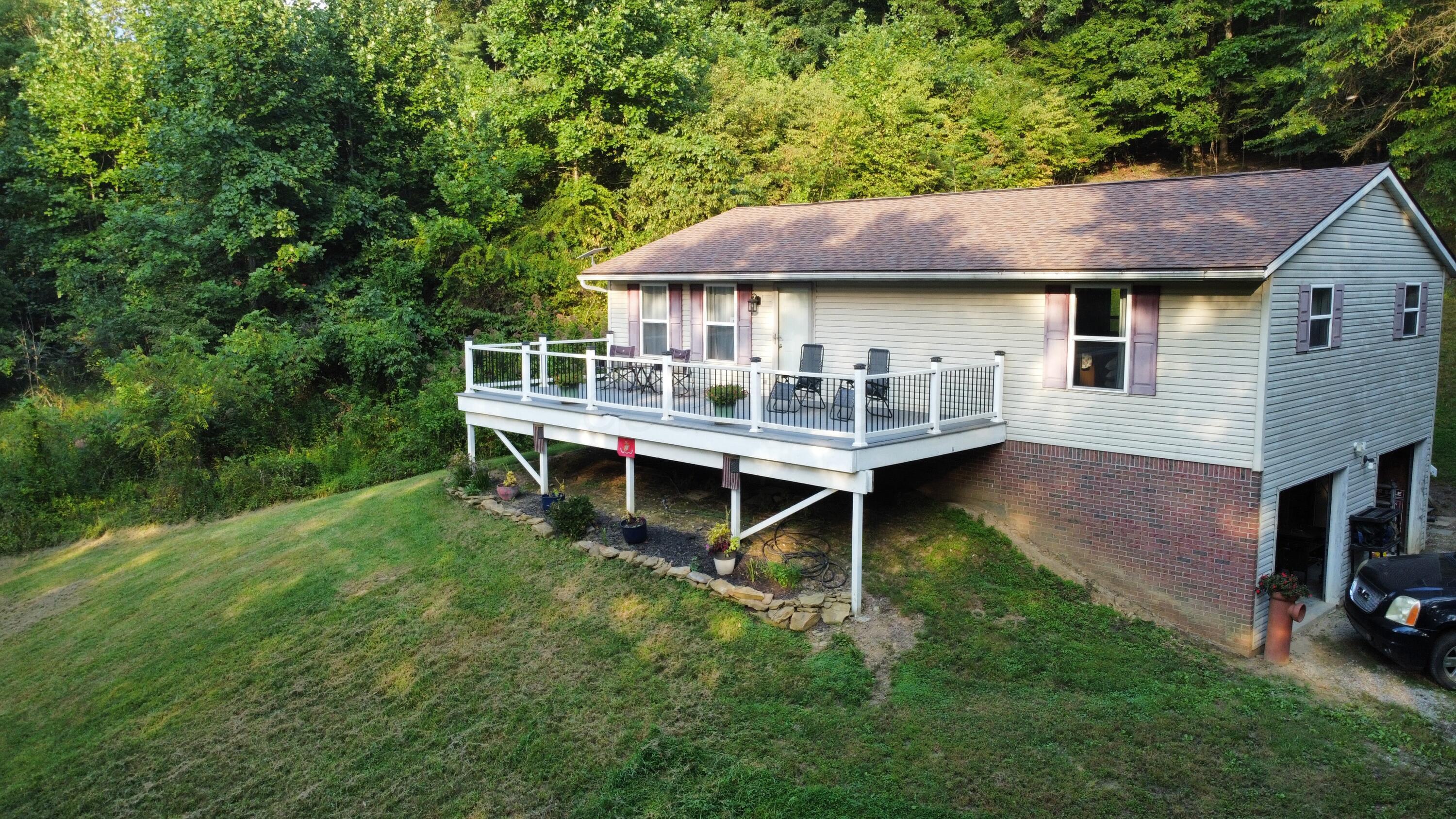 11100 Frasure Helber Road Property Photo 1