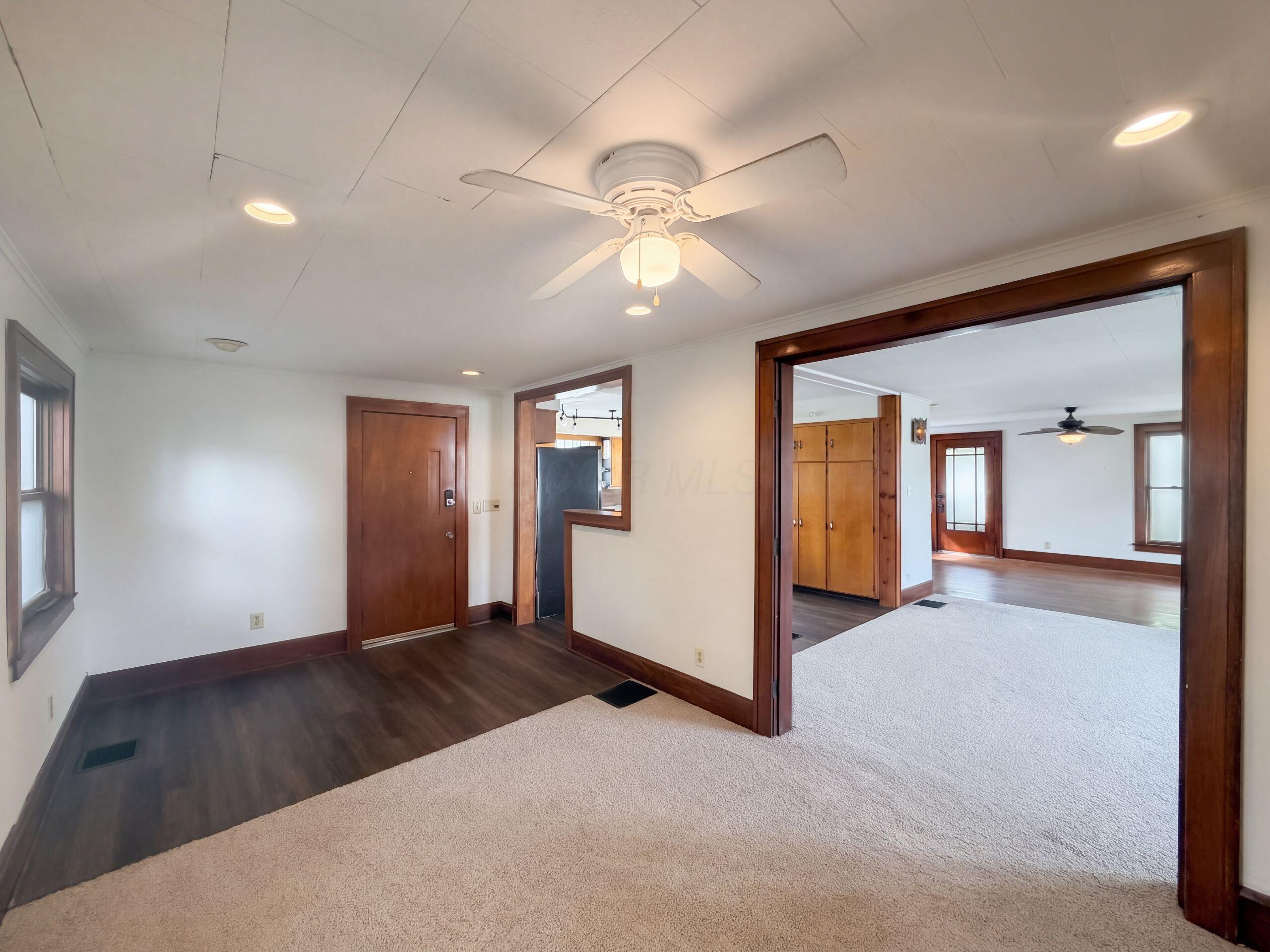 320 S High Street Property Photo 10