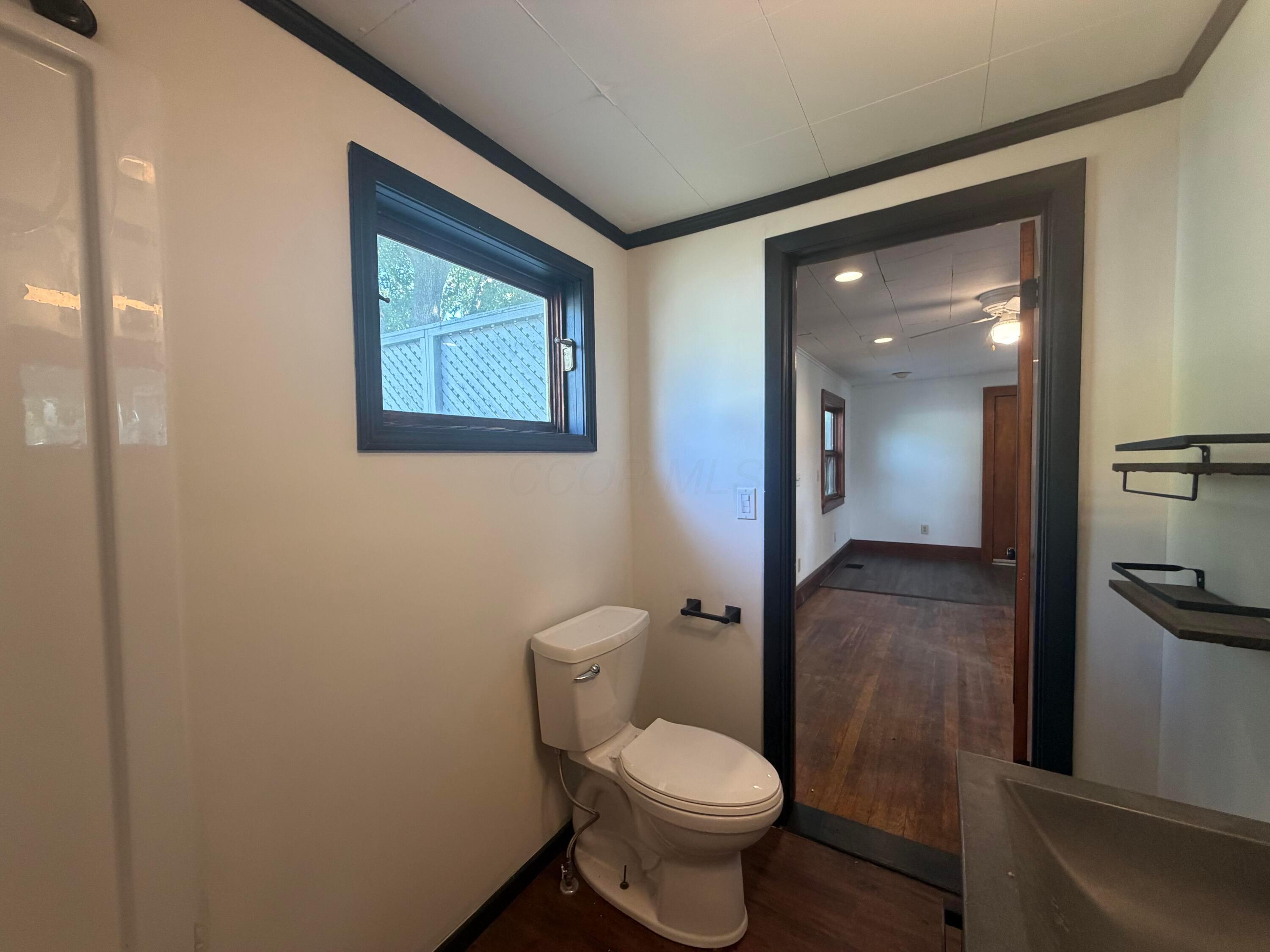 320 S High Street Property Photo 21