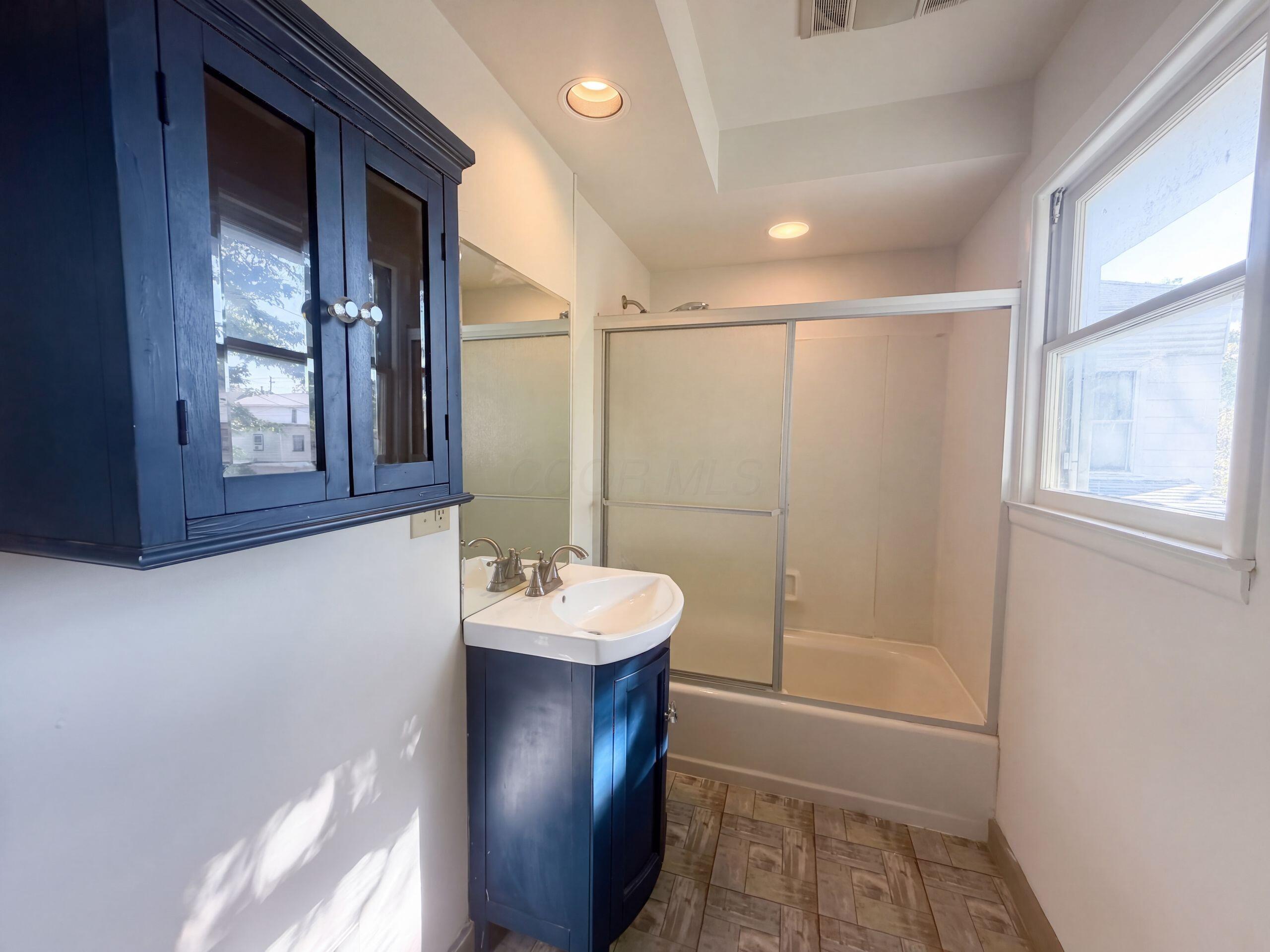 320 S High Street Property Photo 22