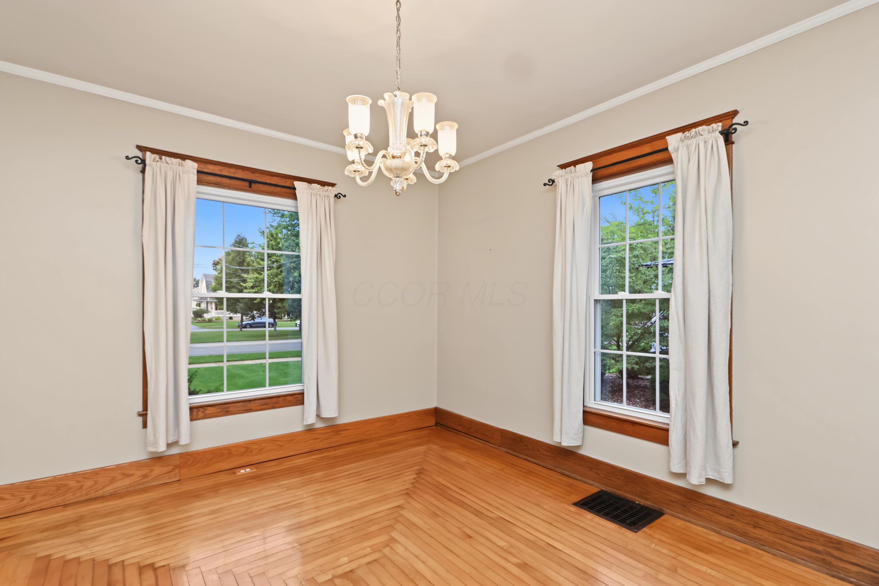 20 Grand Boulevard Property Photo 12