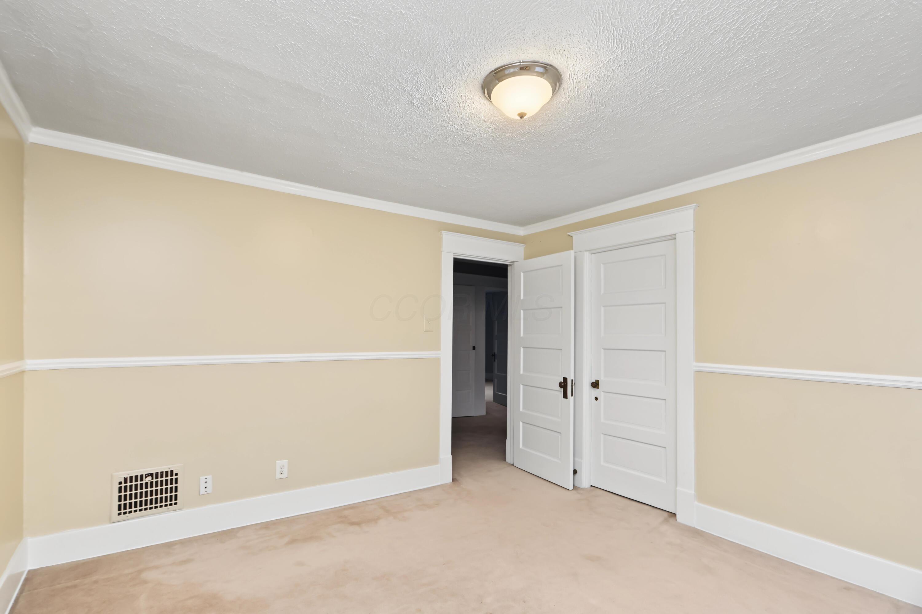 20 Grand Boulevard Property Photo 24