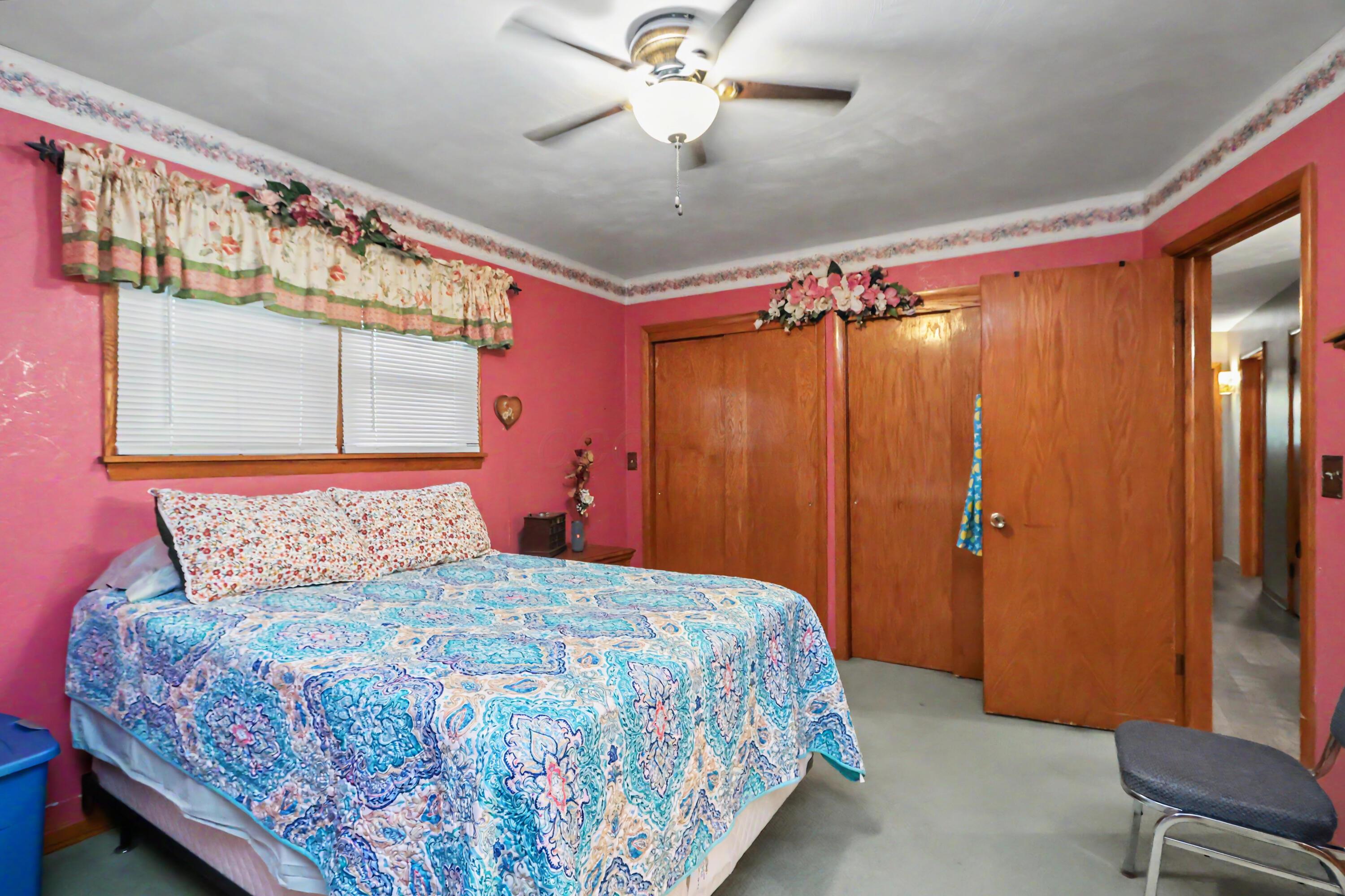 1812 Base Line Road W Property Photo 12