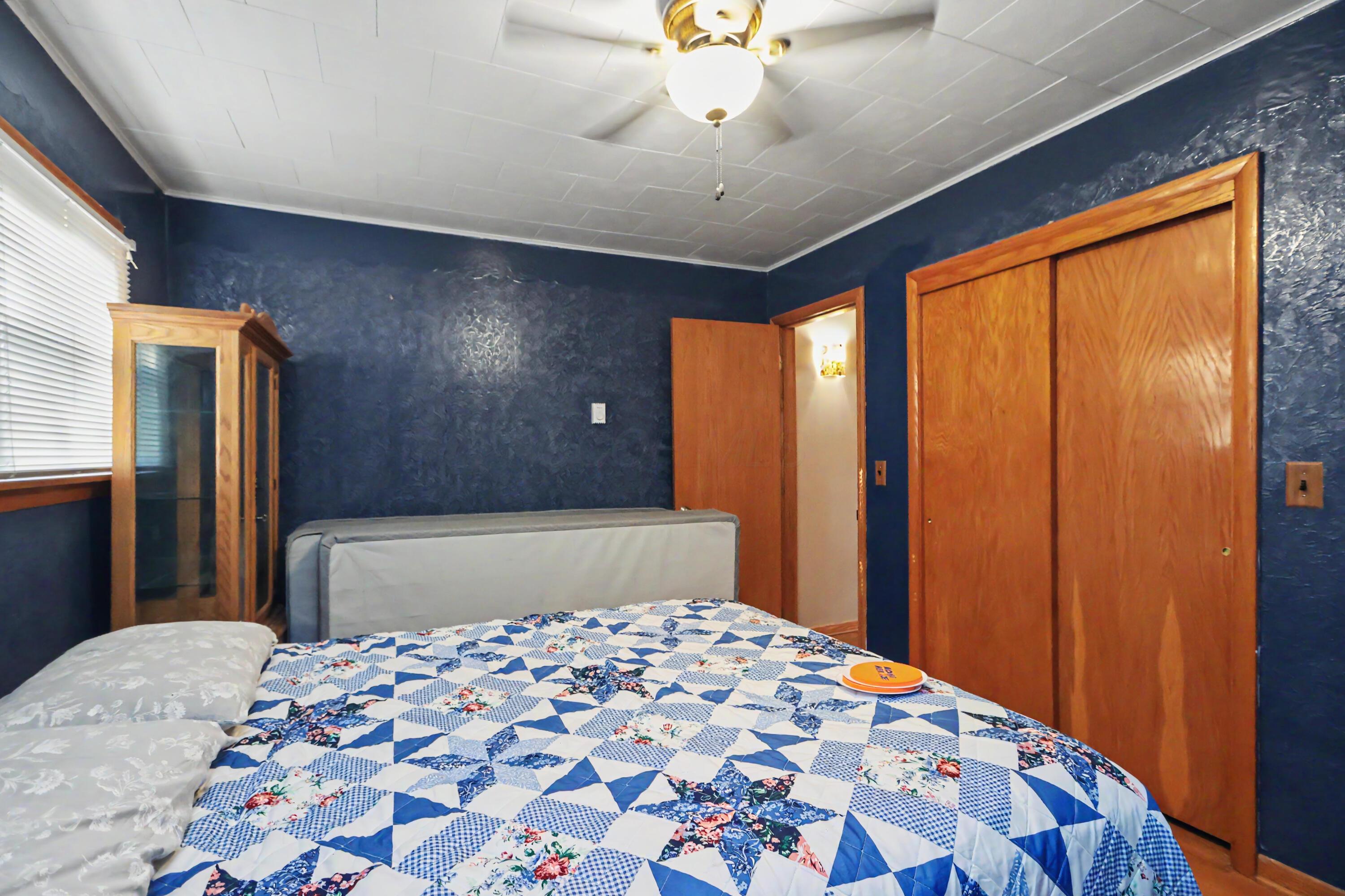1812 Base Line Road W Property Photo 21