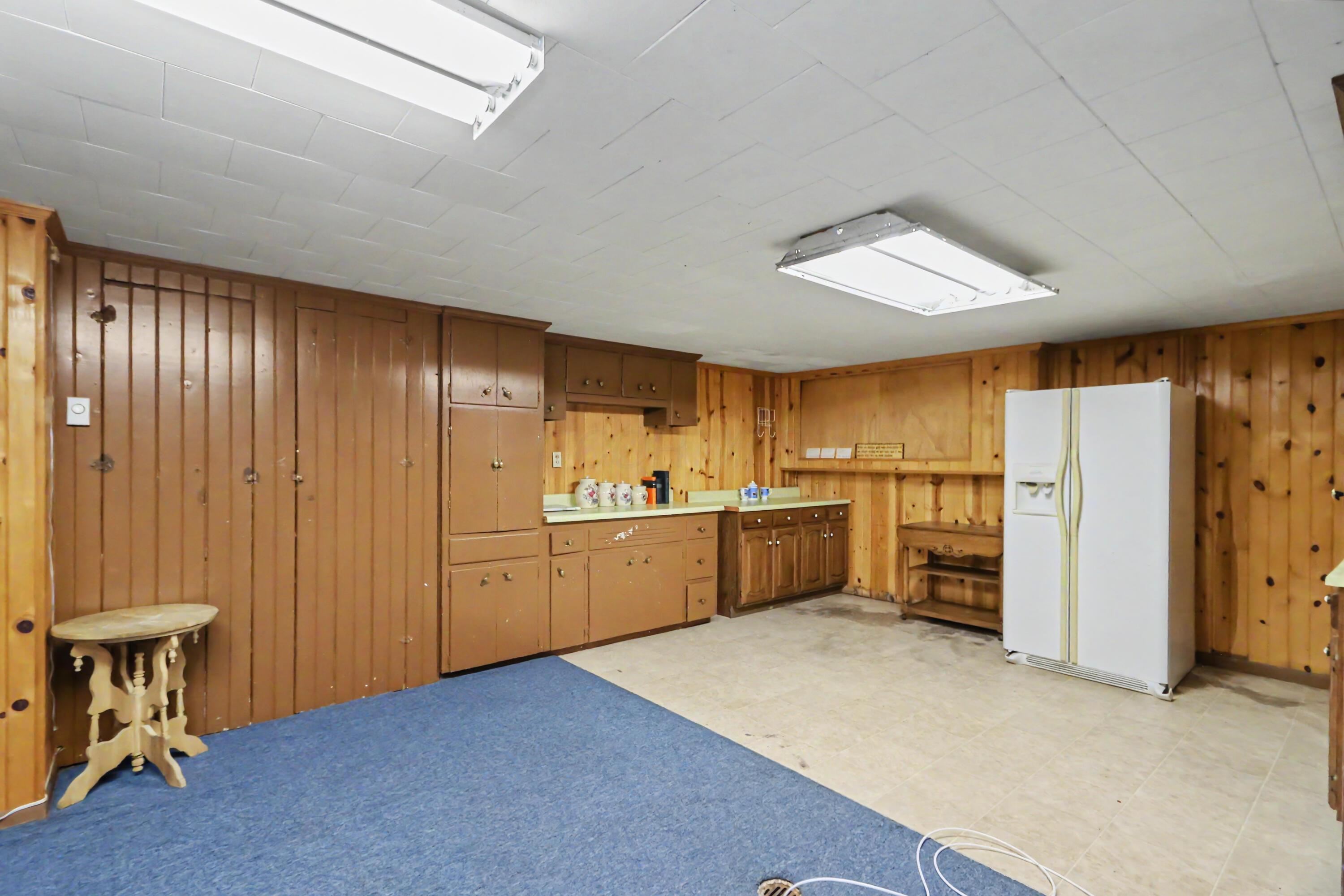 1812 Base Line Road W Property Photo 26