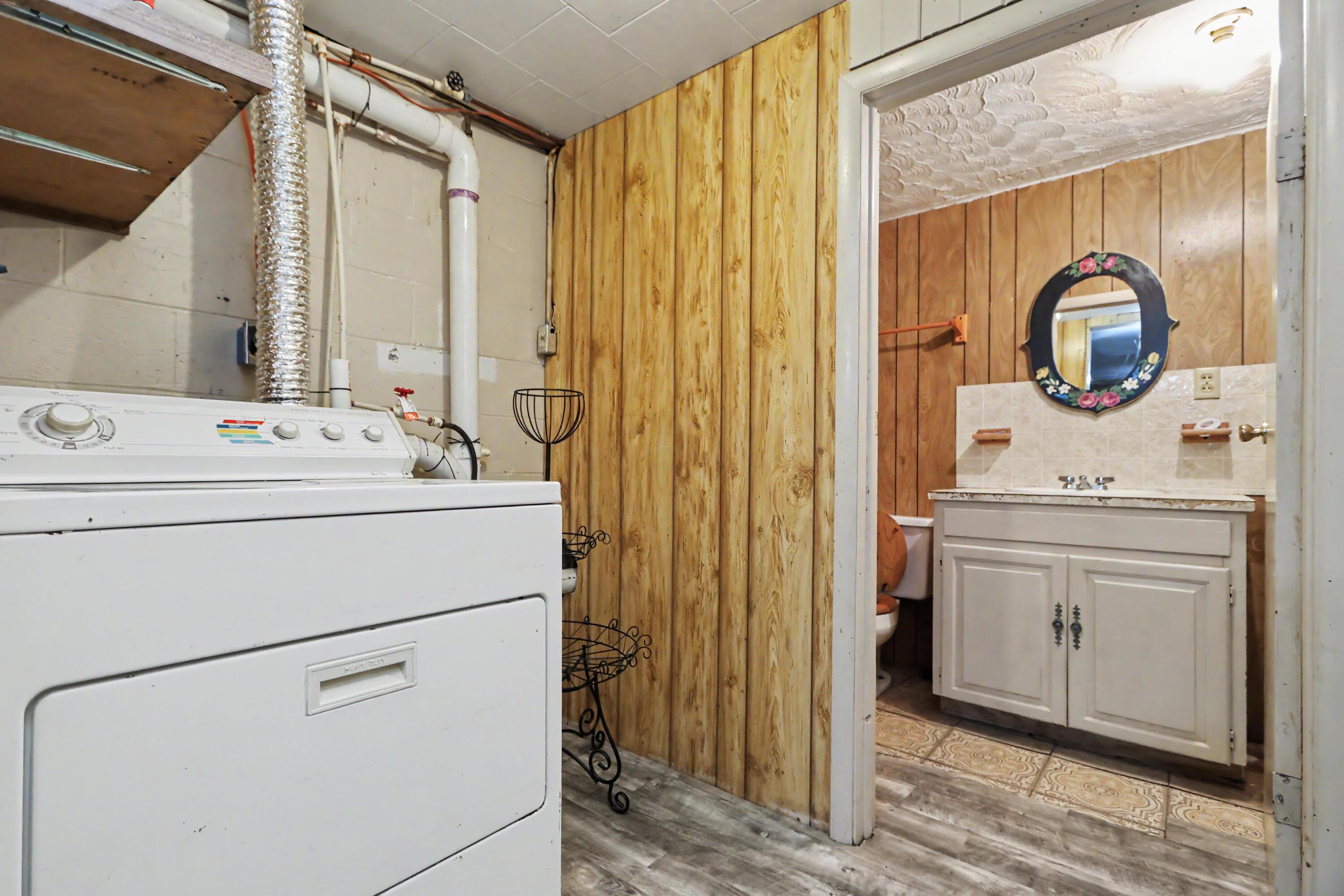 1812 Base Line Road W Property Photo 29