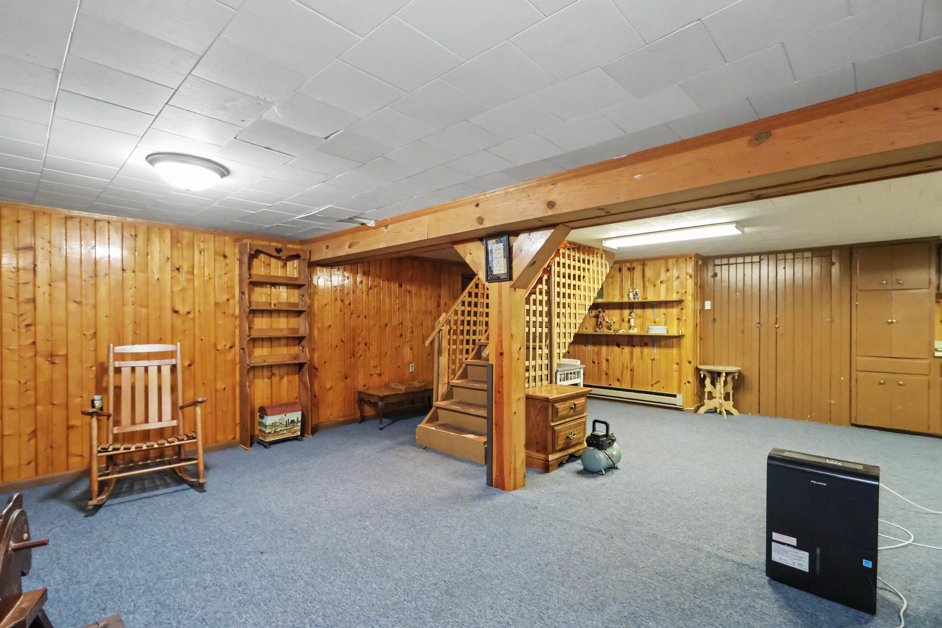1812 Base Line Road W Property Photo 32