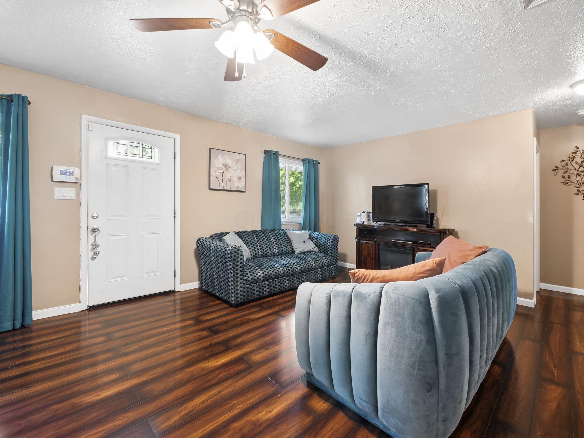 5142 Rutledge Drive S Property Photo 4