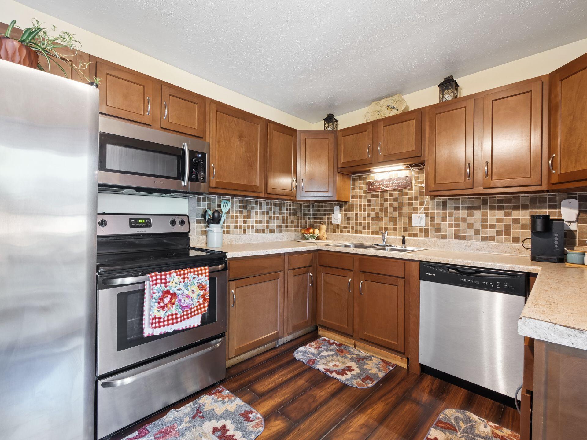 5142 Rutledge Drive S Property Photo 12