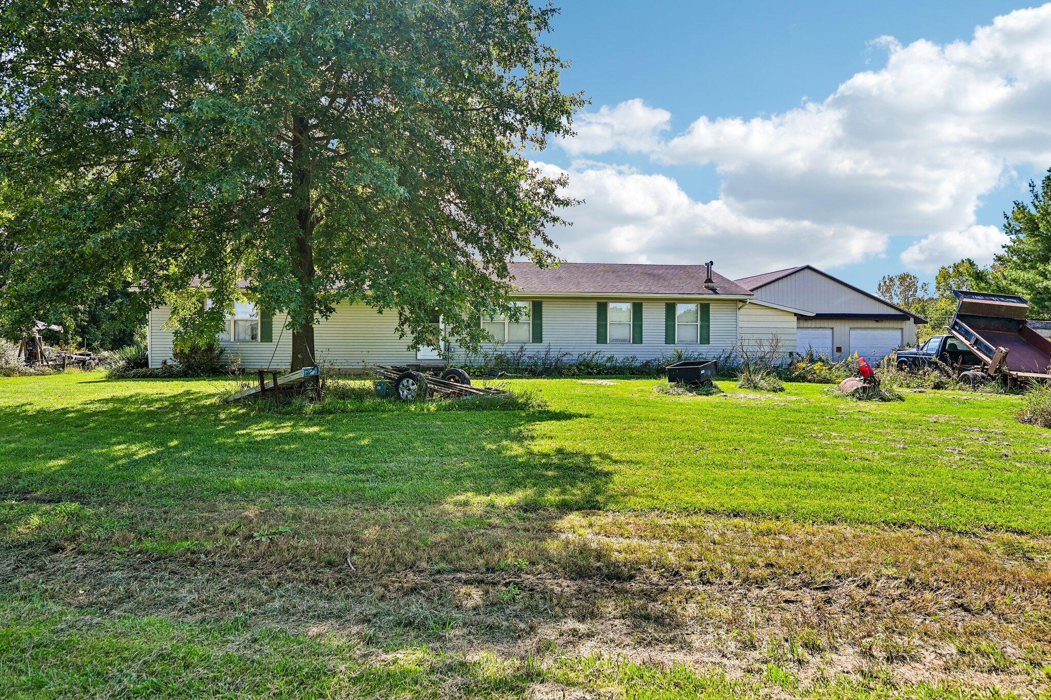 8825 Johnstown-alexandria Road Property Photo 1