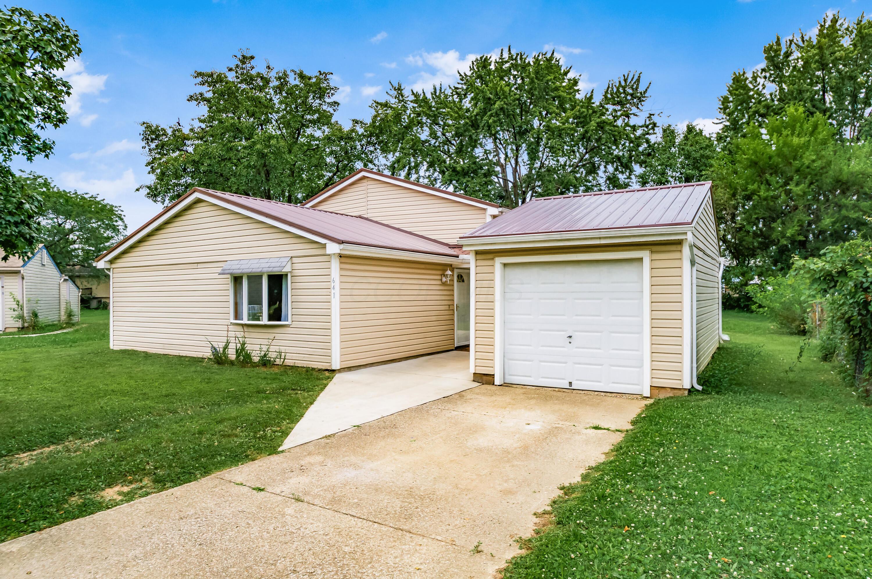641 Blarney Stone Court Property Photo 1