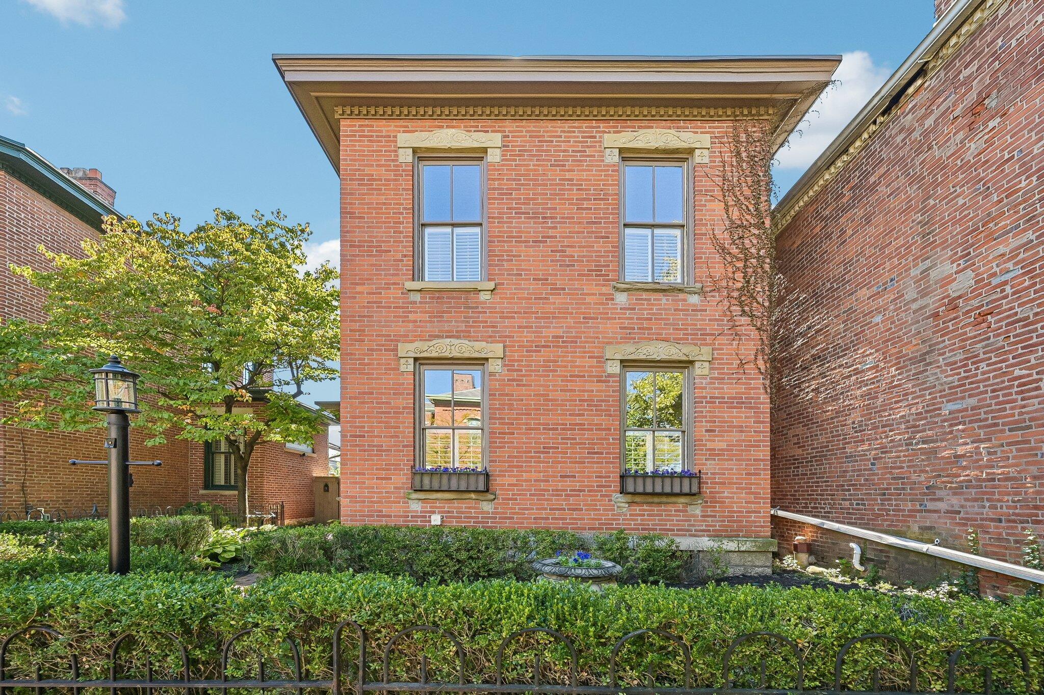 37 Stewart Avenue Property Photo 2