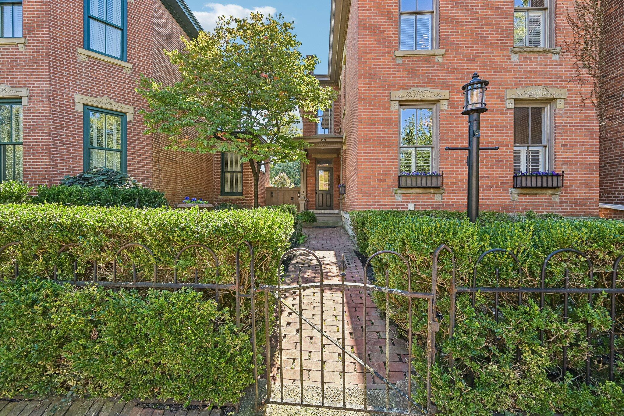 37 Stewart Avenue Property Photo 4