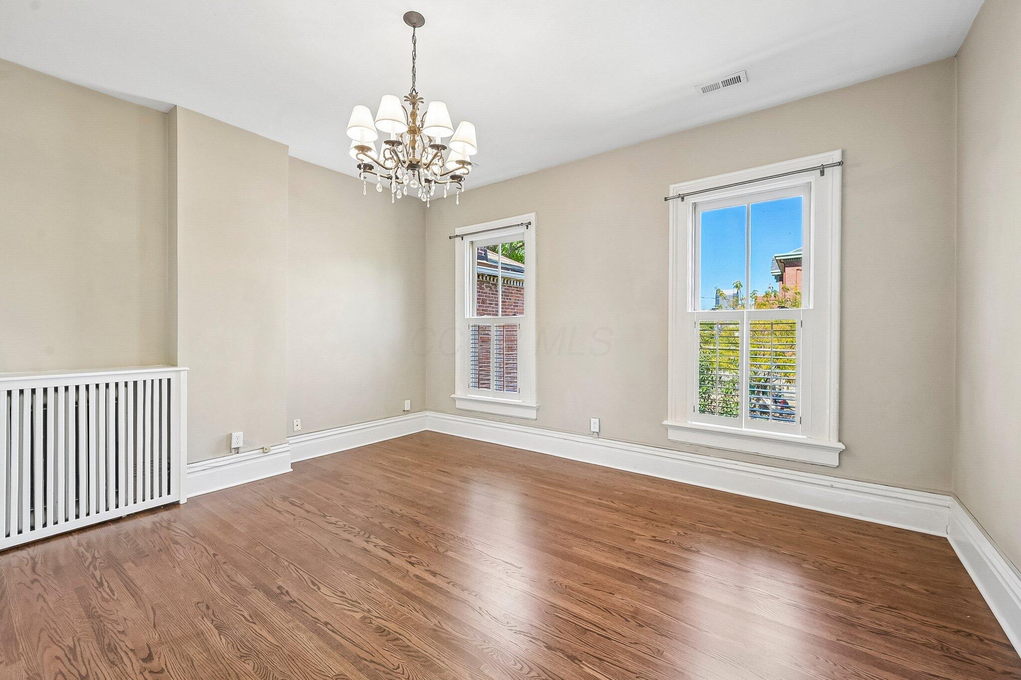 37 Stewart Avenue Property Photo 27