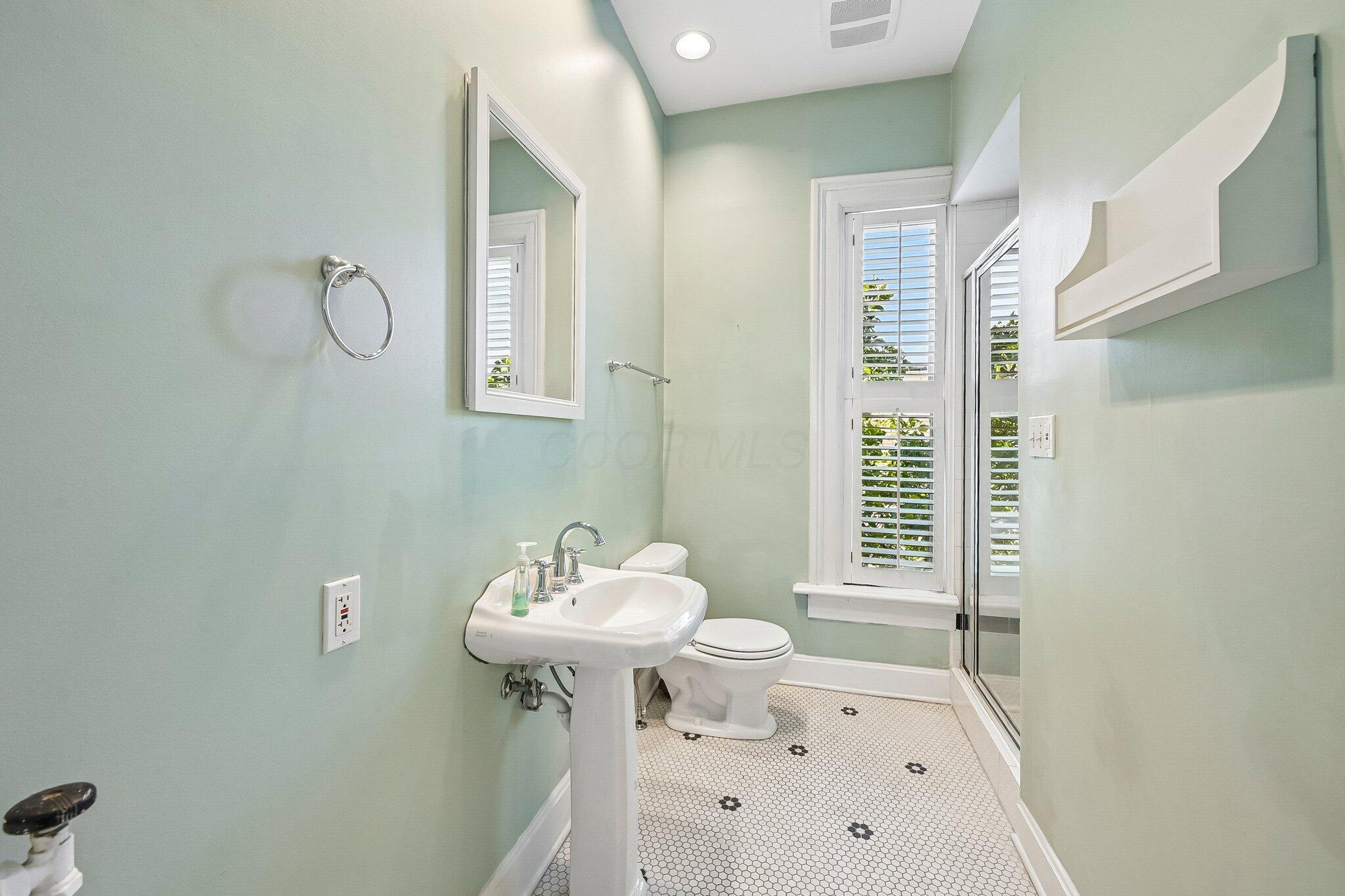 37 Stewart Avenue Property Photo 33
