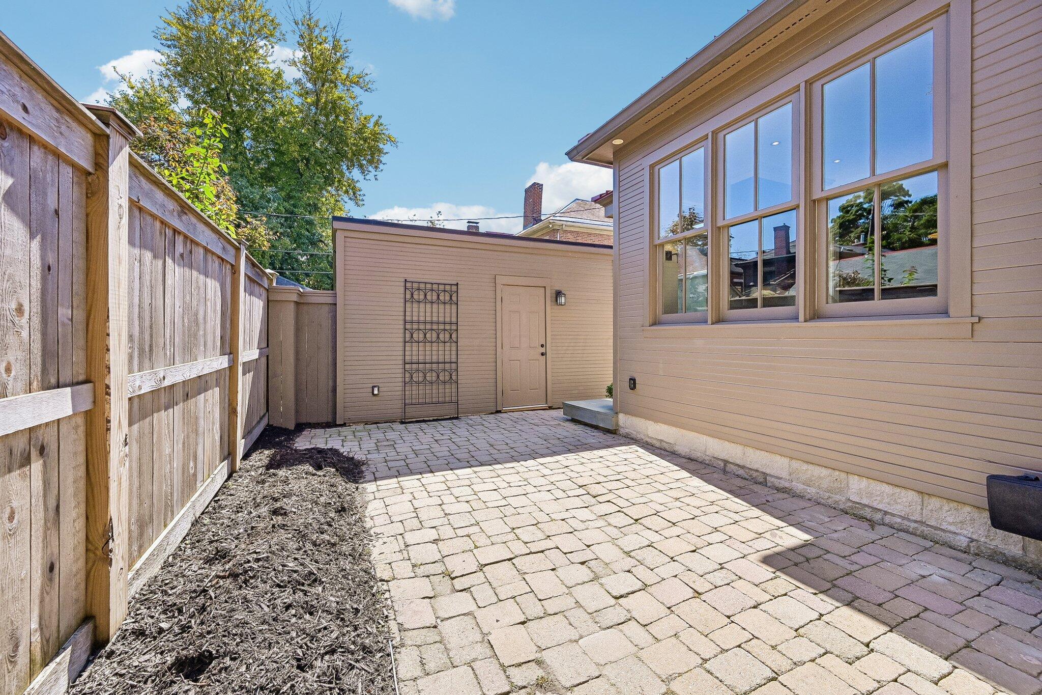 37 Stewart Avenue Property Photo 42