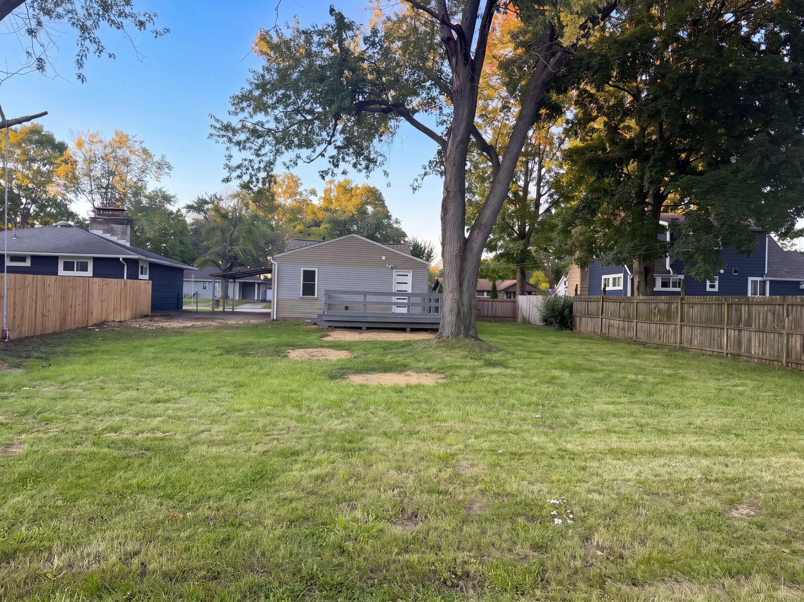 1979 E Cooke Road Property Photo 5
