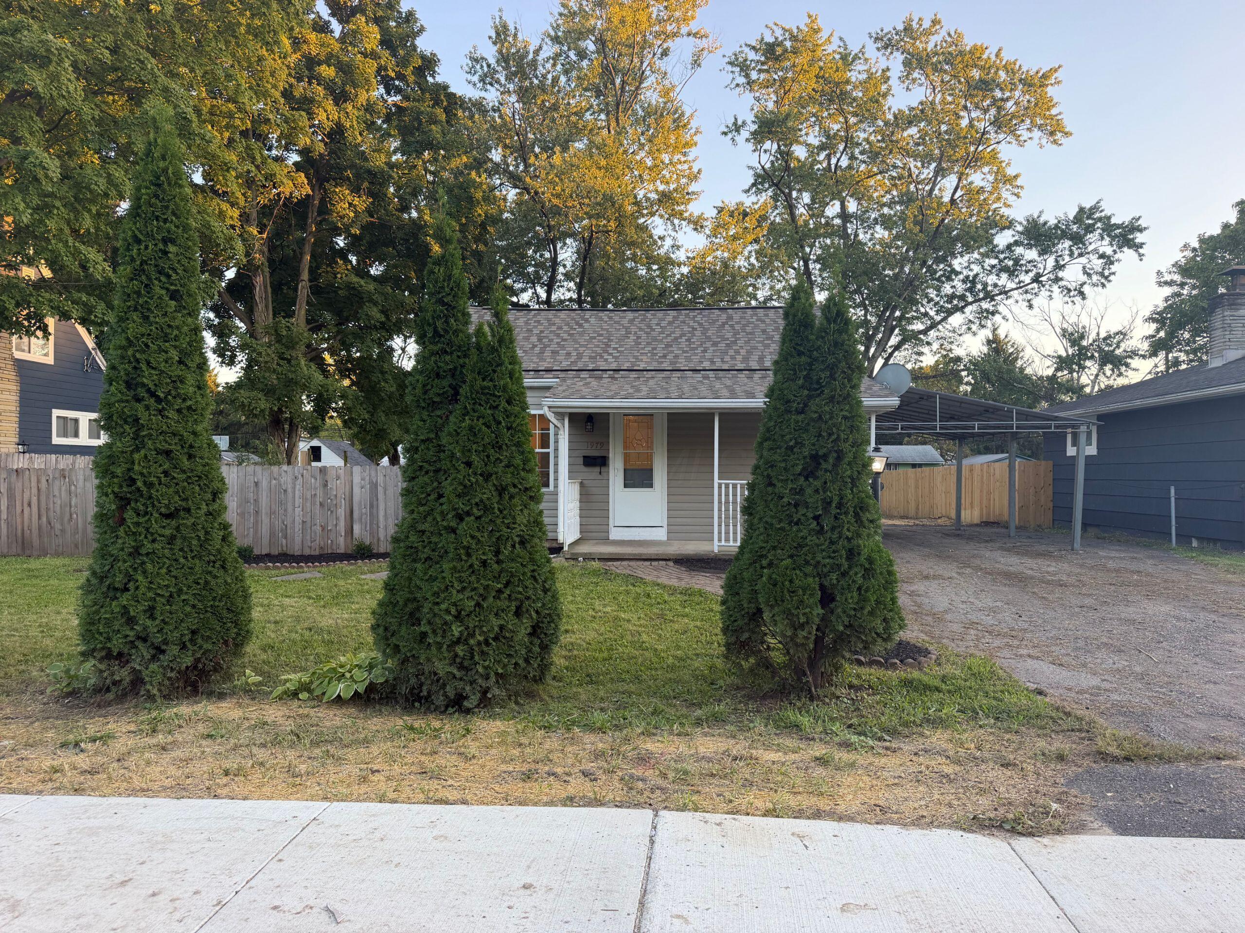 1979 E Cooke Road Property Photo 15