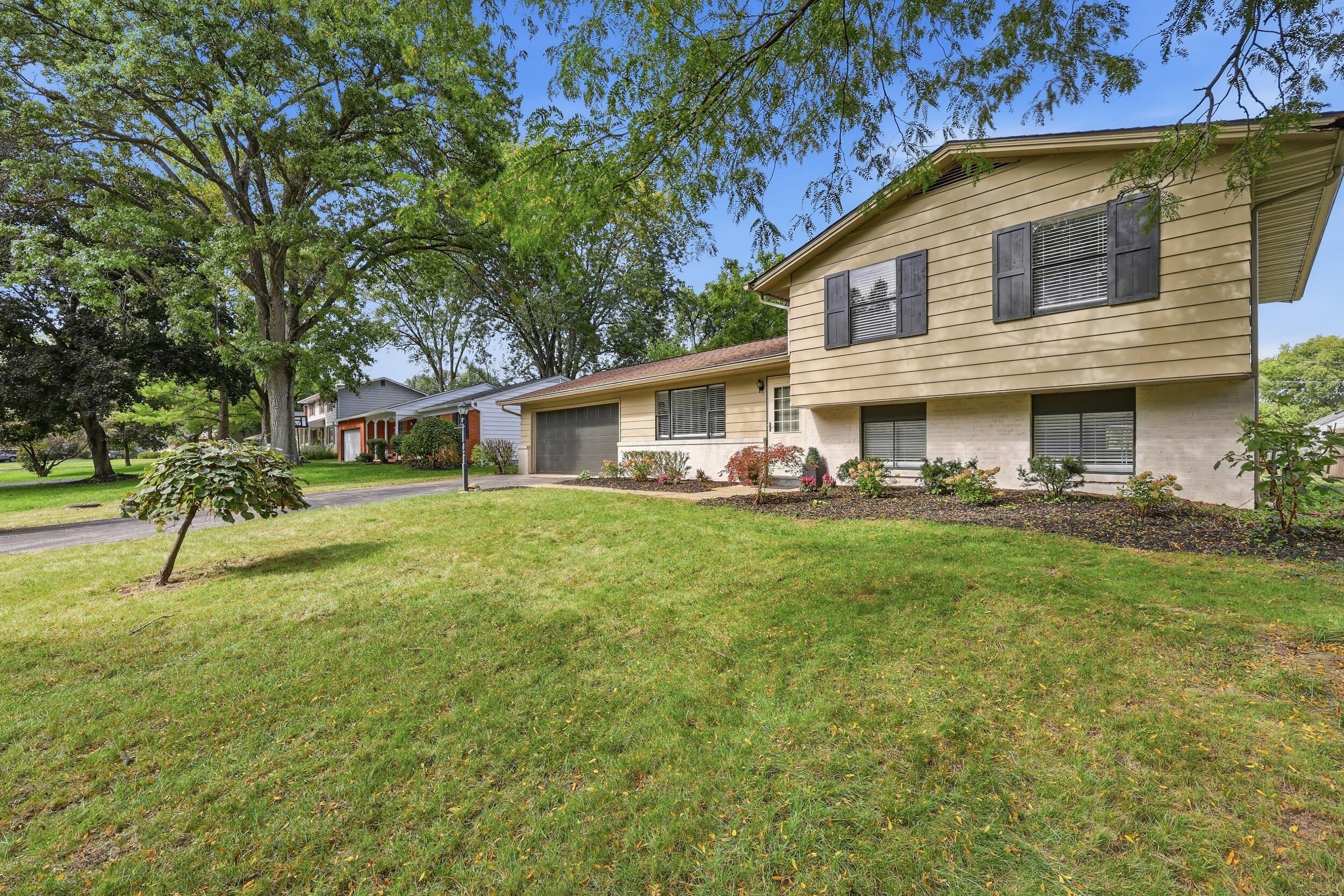 6747 Merwin Road E Property Photo 2