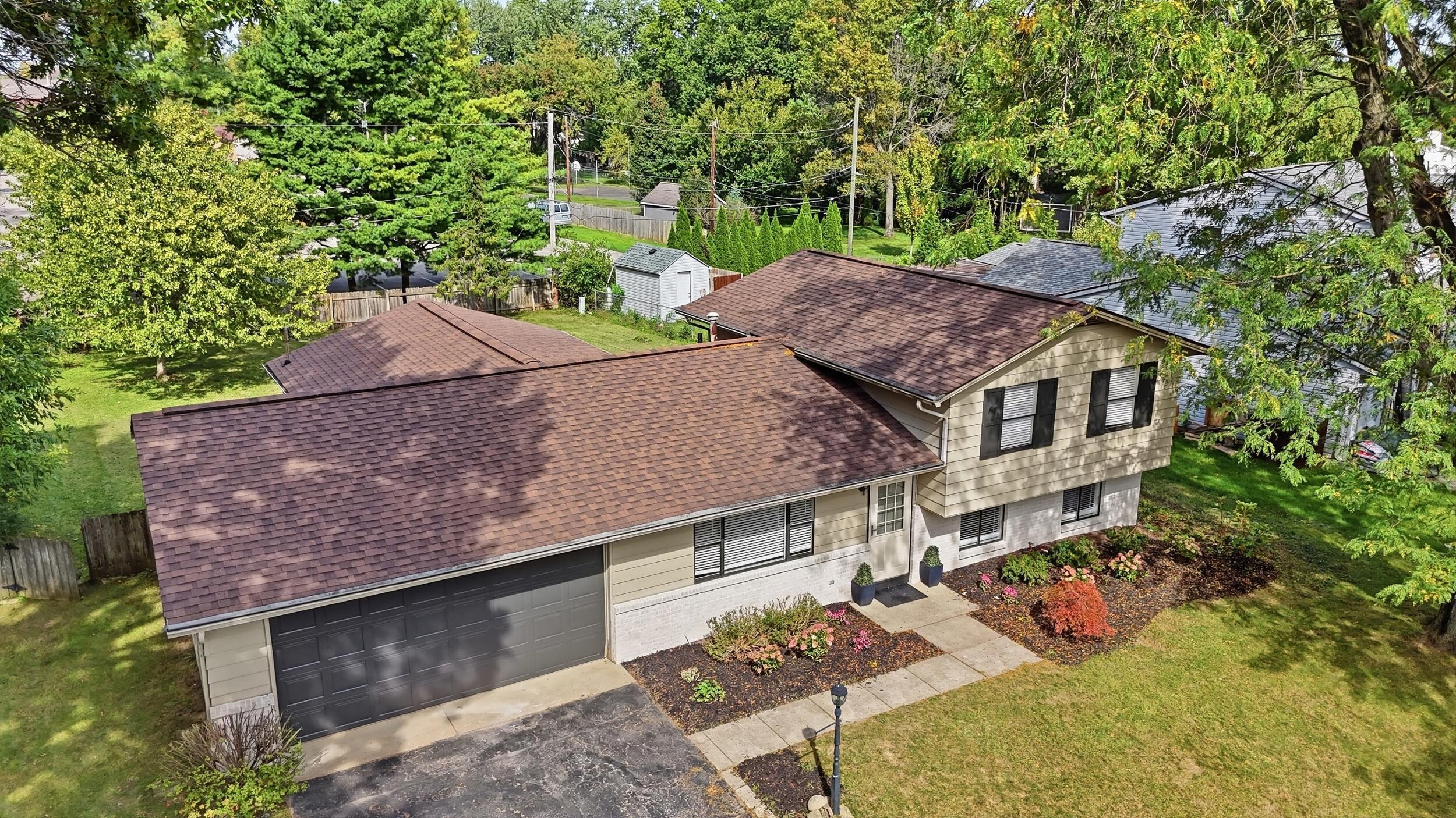 6747 Merwin Road E Property Photo 4