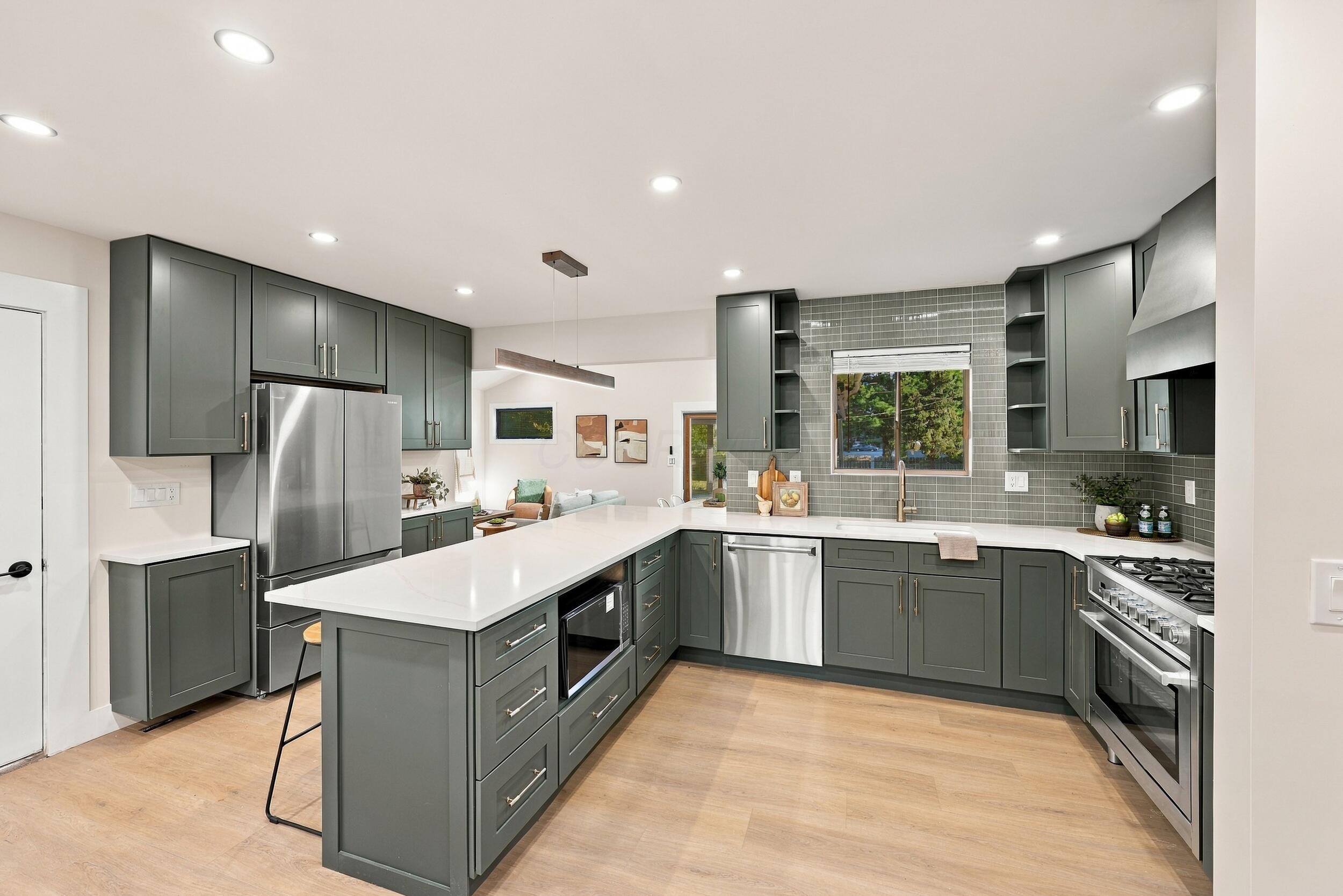 6747 Merwin Road E Property Photo 14