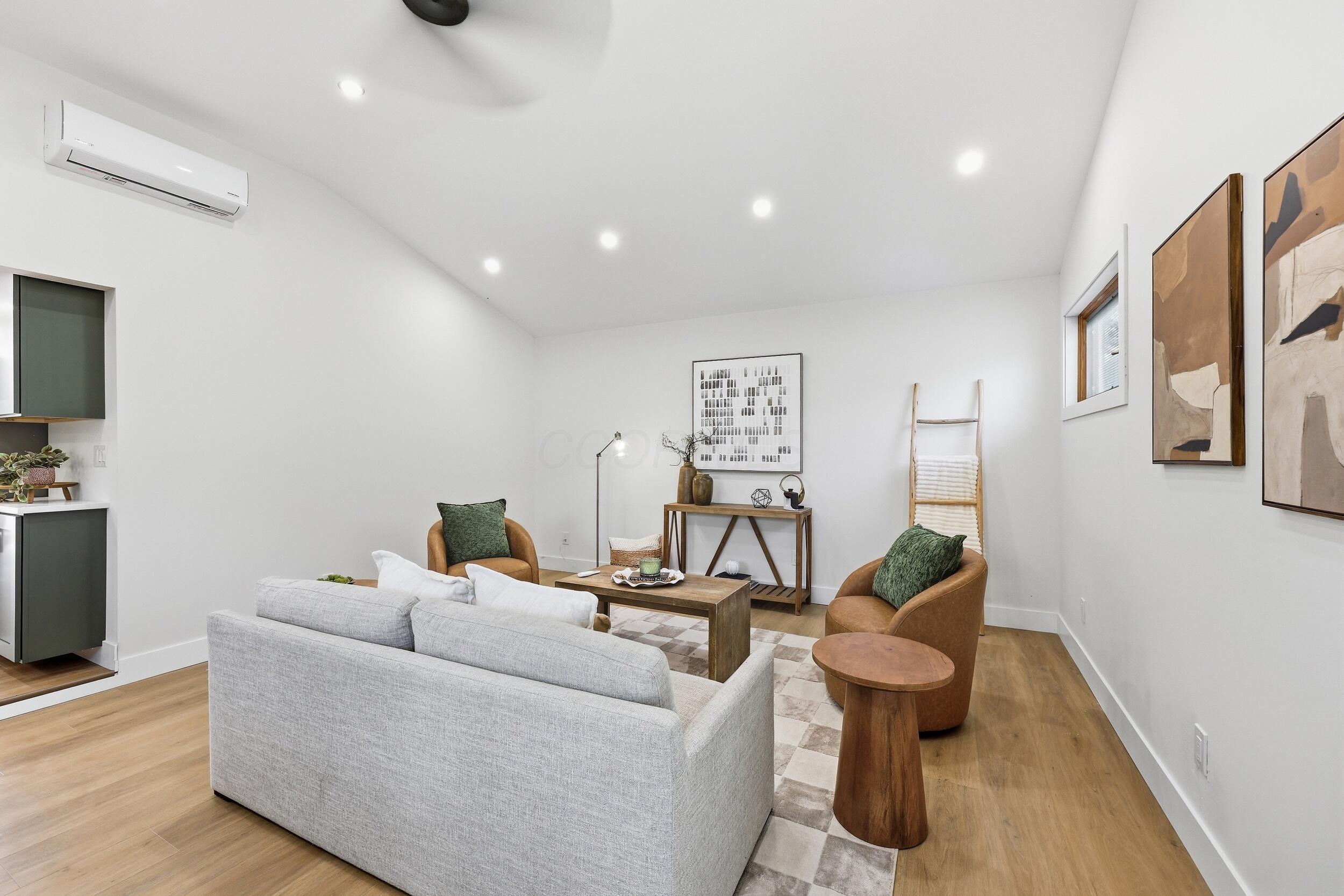 6747 Merwin Road E Property Photo 17