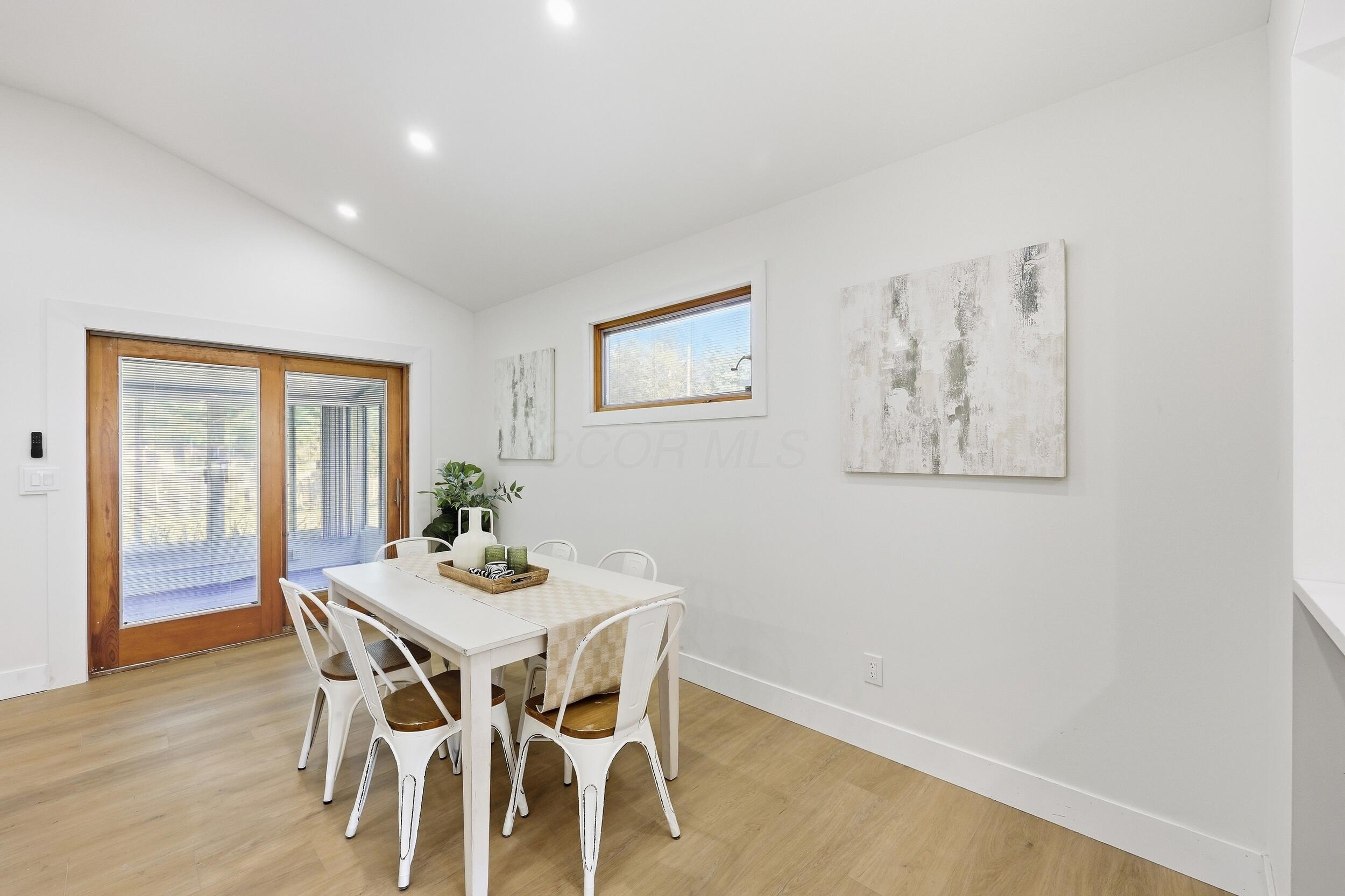 6747 Merwin Road E Property Photo 18