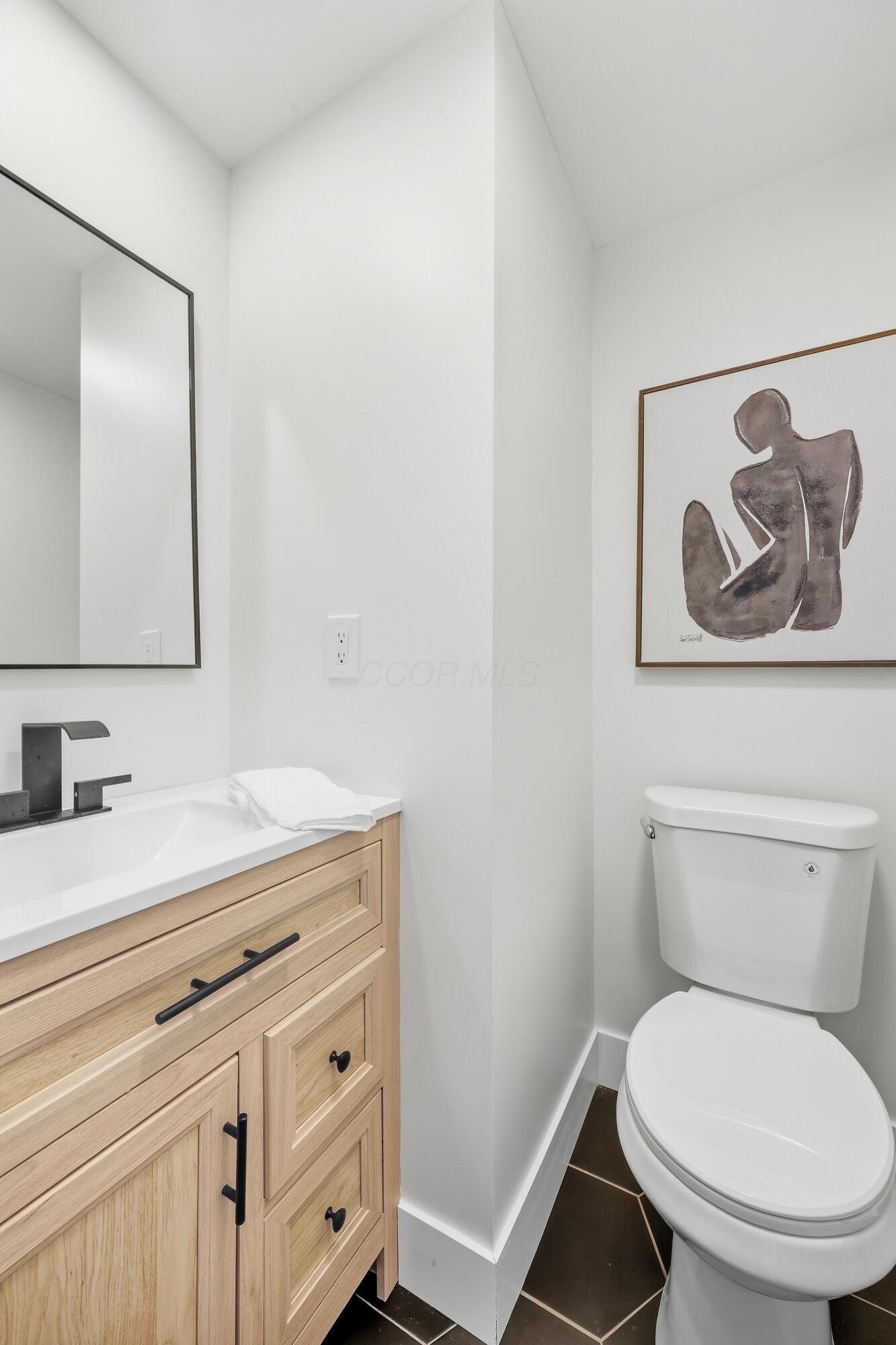 6747 Merwin Road E Property Photo 21