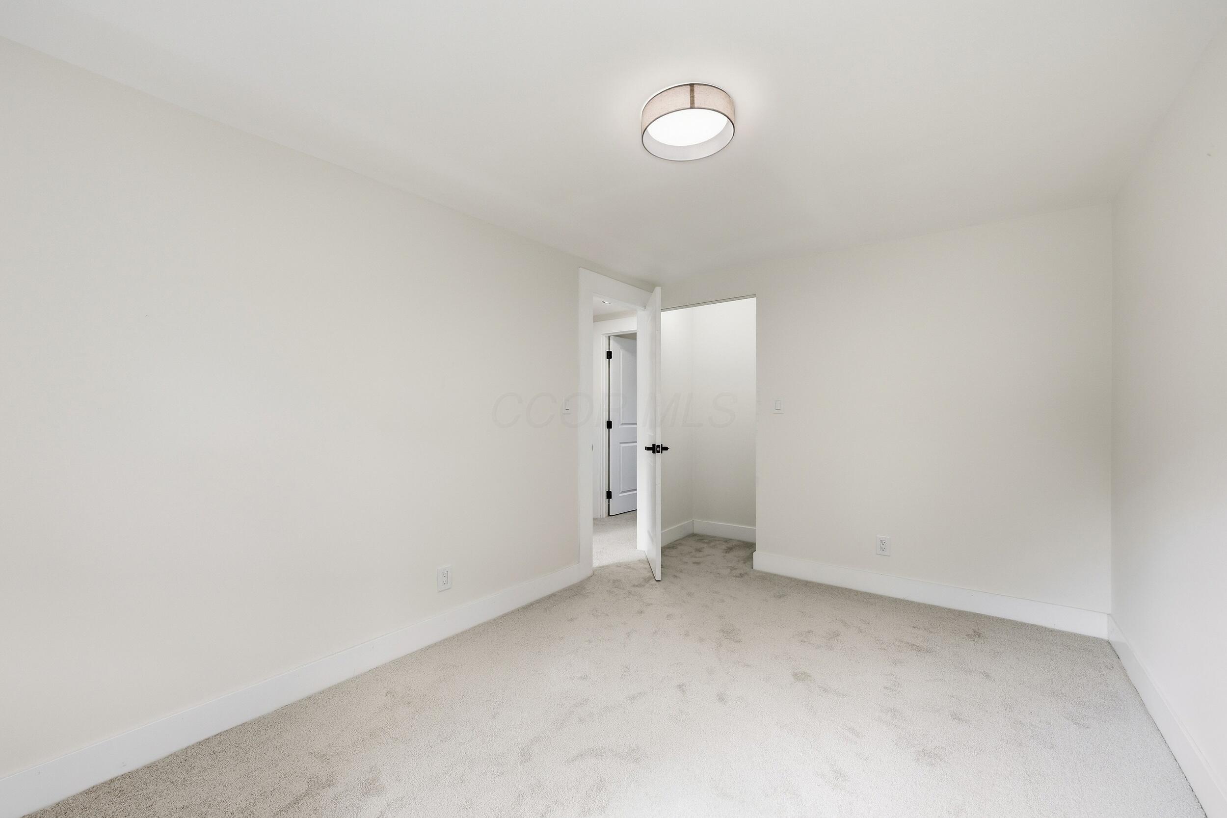 6747 Merwin Road E Property Photo 26
