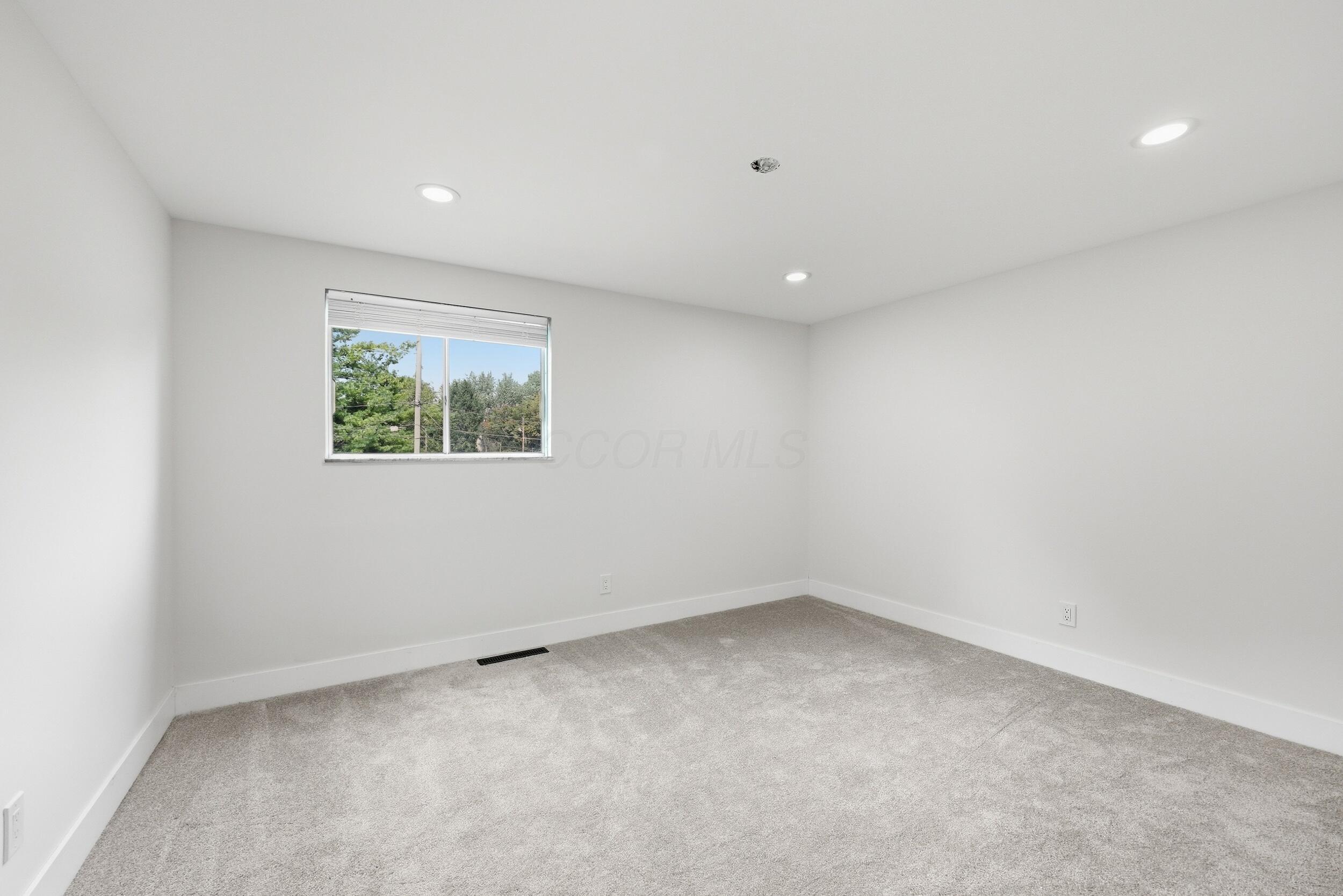 6747 Merwin Road E Property Photo 29