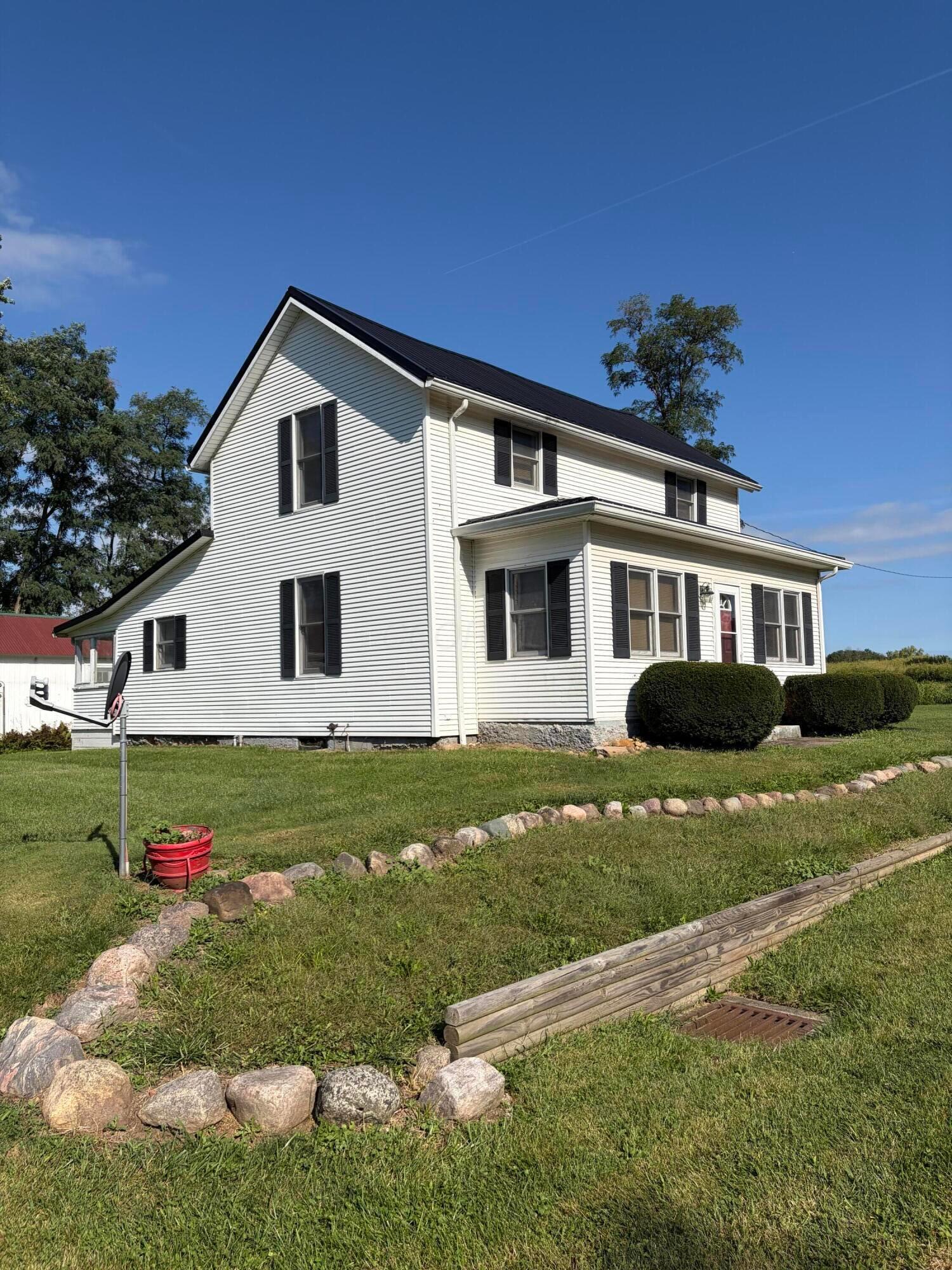635 State Route 674 N Property Photo 1