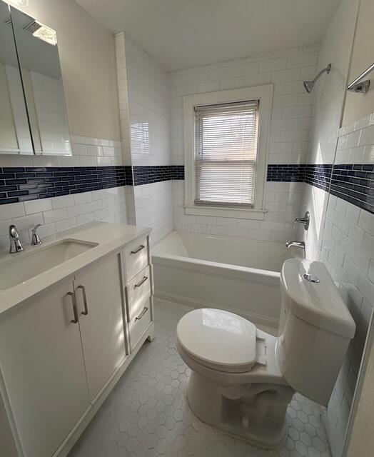 643-645 S Burgess Avenue Property Photo 6