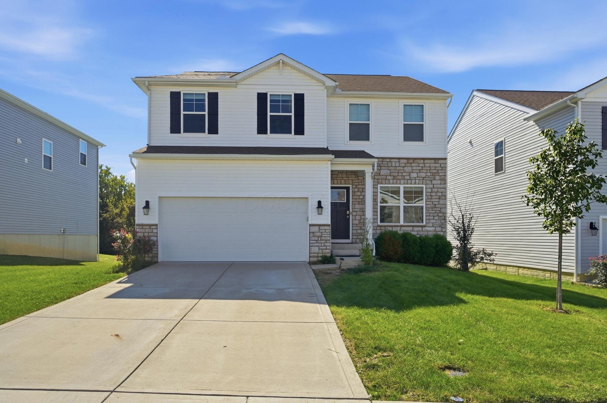 283 Sandburg Drive Property Photo 1
