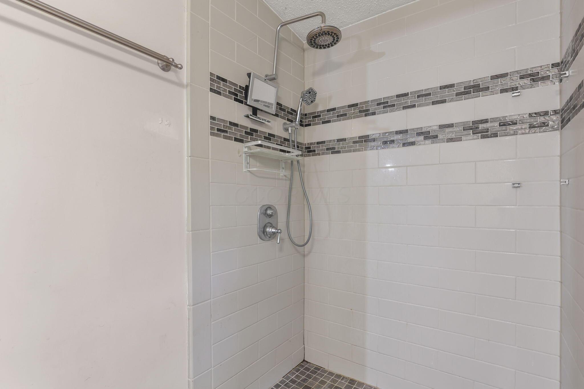 120 Atlantic Drive Property Photo 17