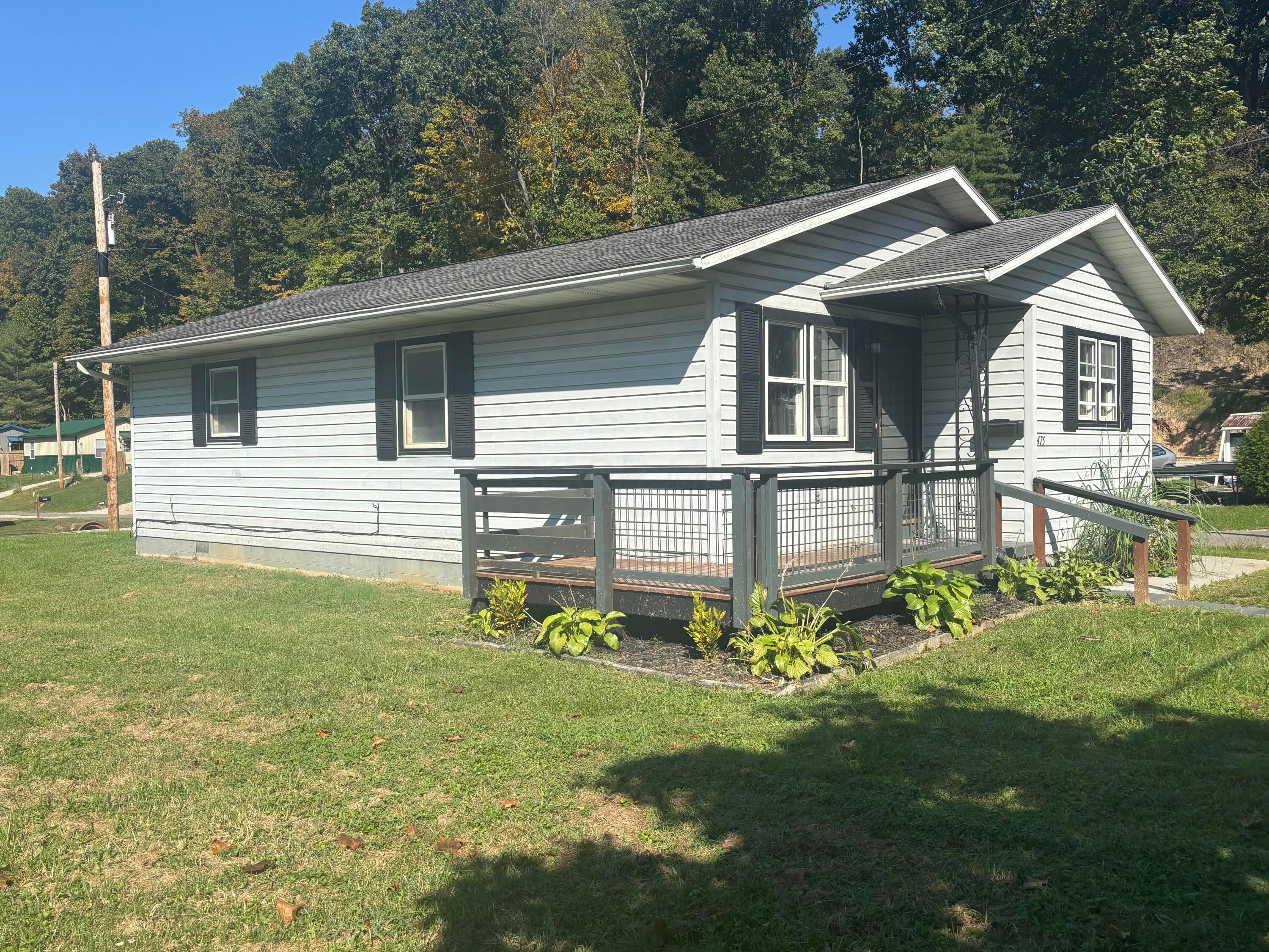 475 West Street Property Photo 1