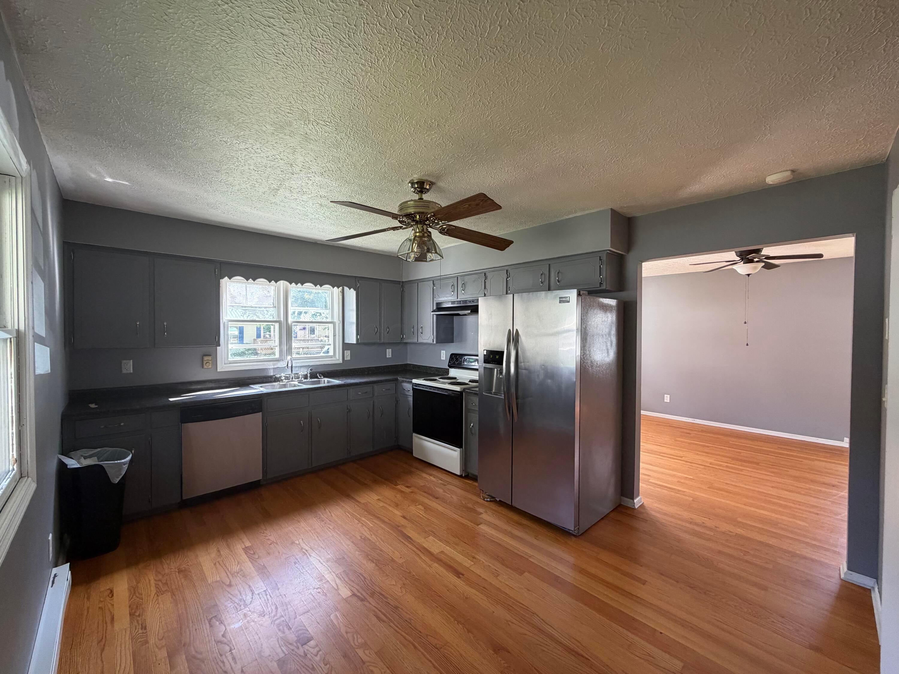 475 West Street Property Photo 7
