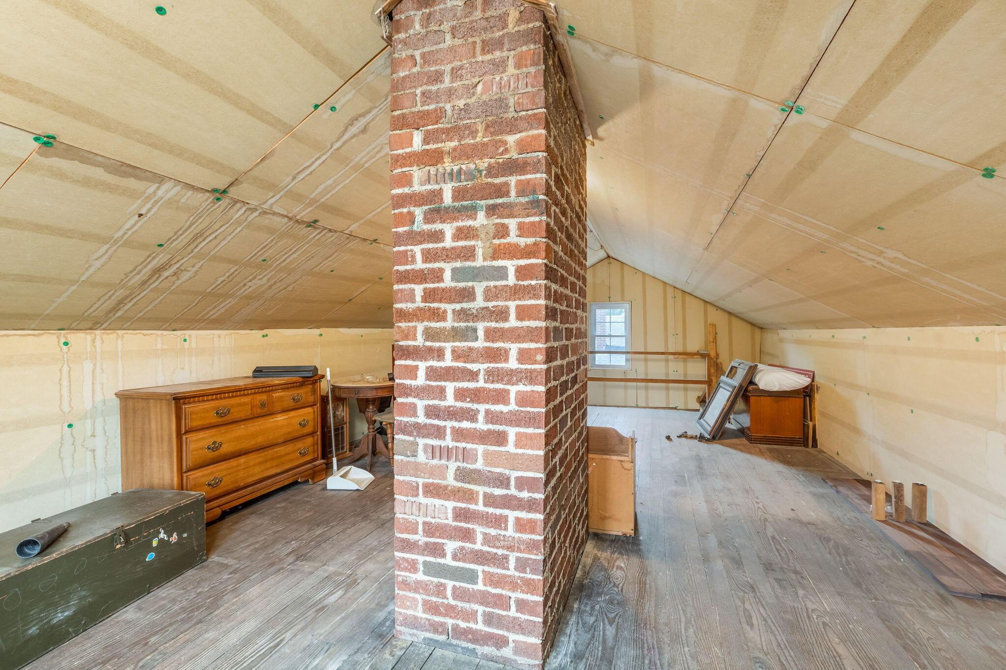 338 E Allen Street Property Photo 50