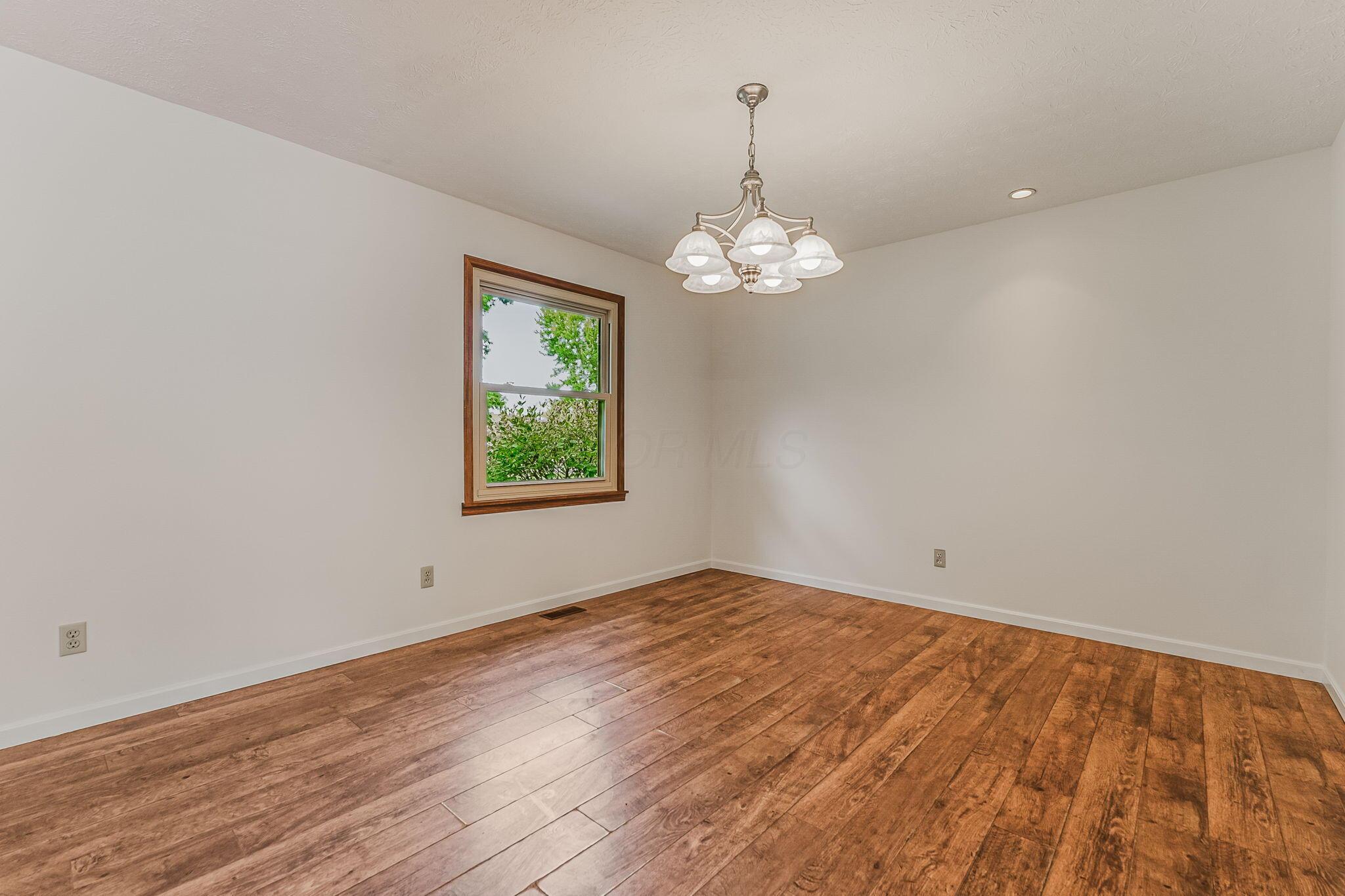 8835 Thomas Lane Property Photo 23