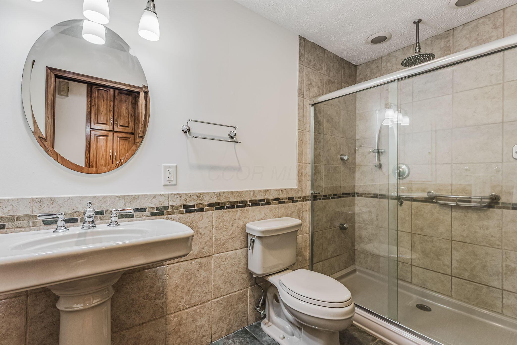 8835 Thomas Lane Property Photo 45