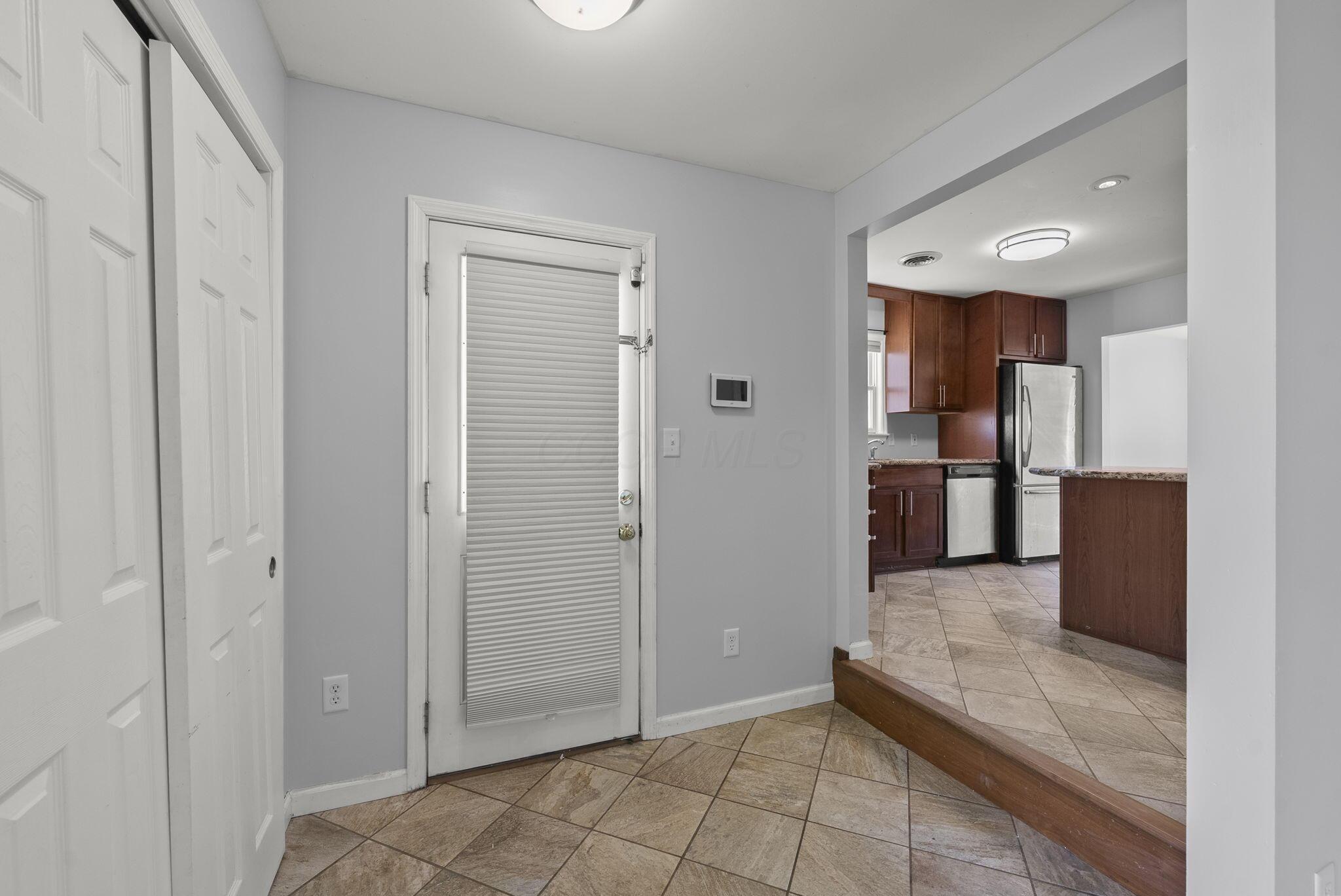 284 Madison Drive N Property Photo 10