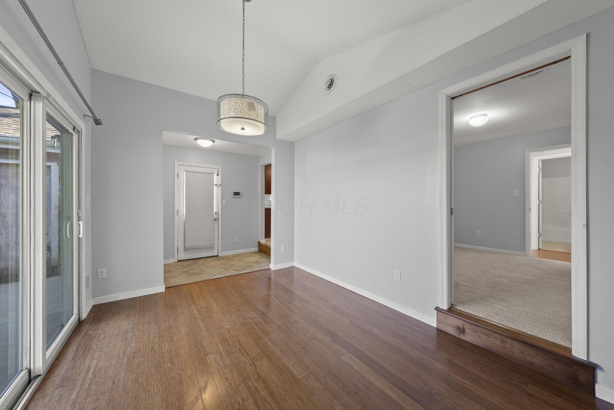 284 Madison Drive N Property Photo 11