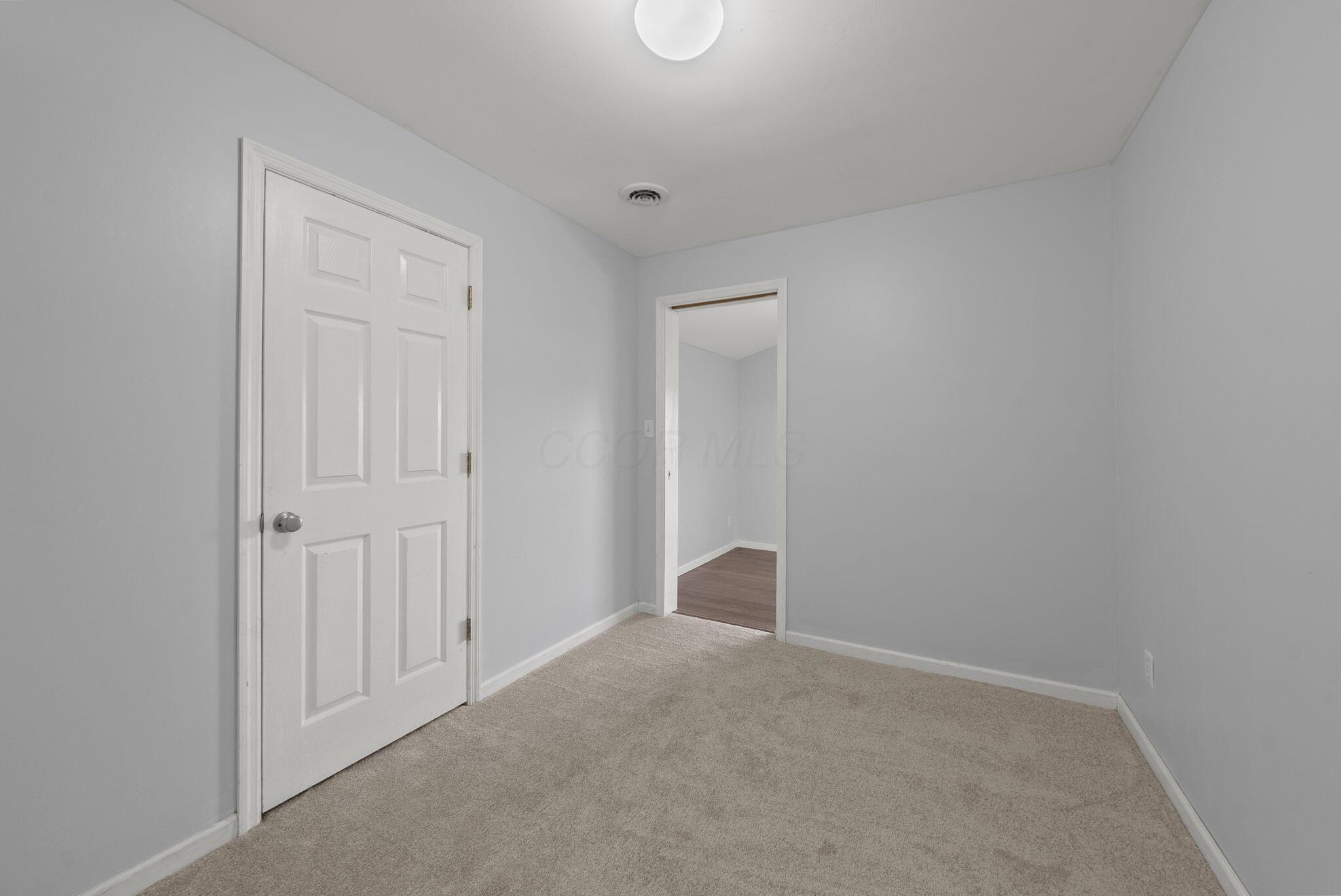 284 Madison Drive N Property Photo 19
