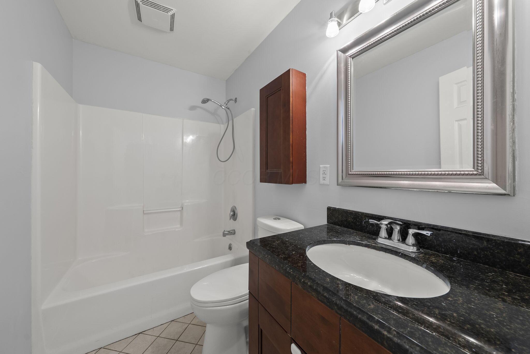 284 Madison Drive N Property Photo 20